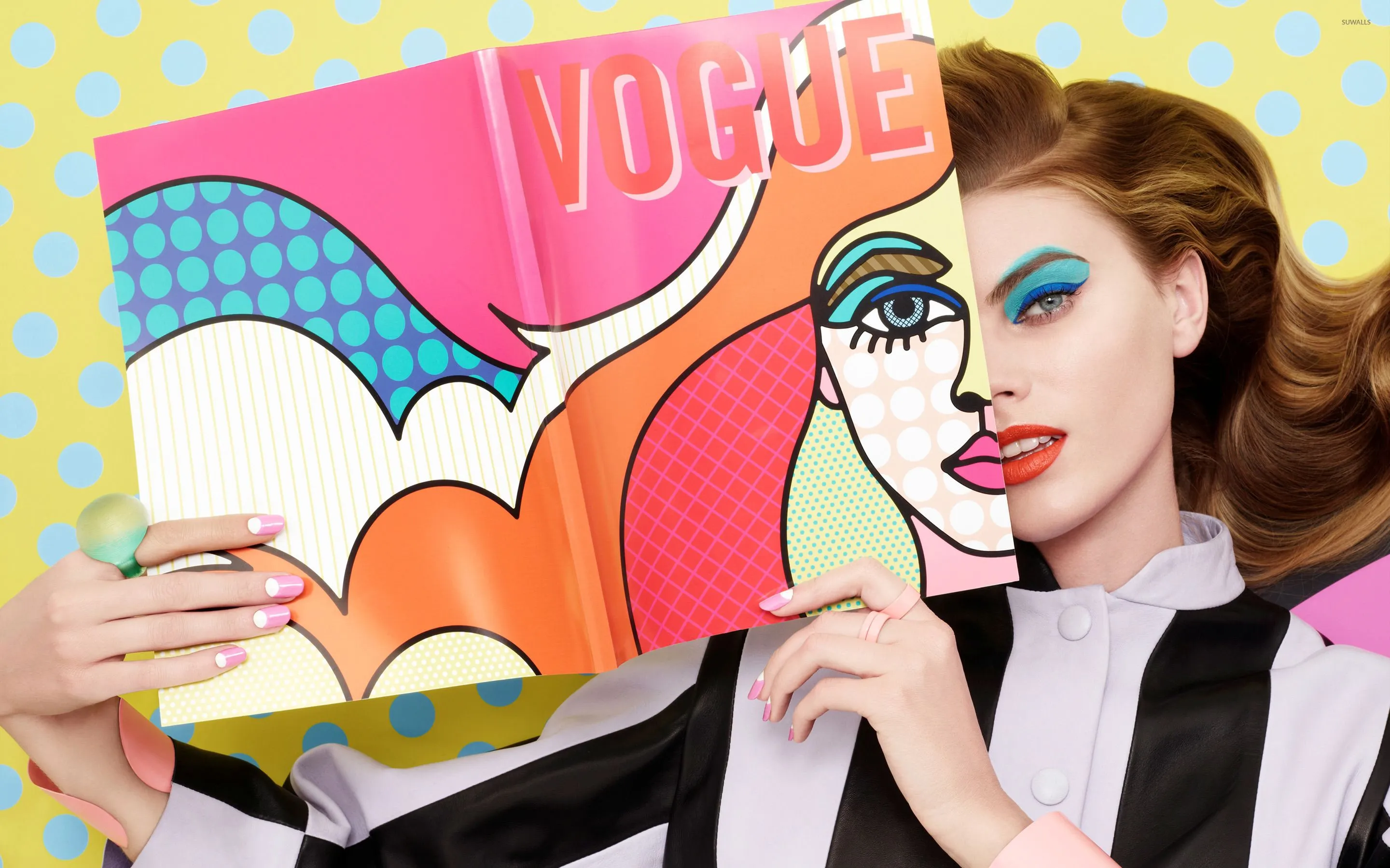 Beautiful model hiding half her face wallpaper wallpaper