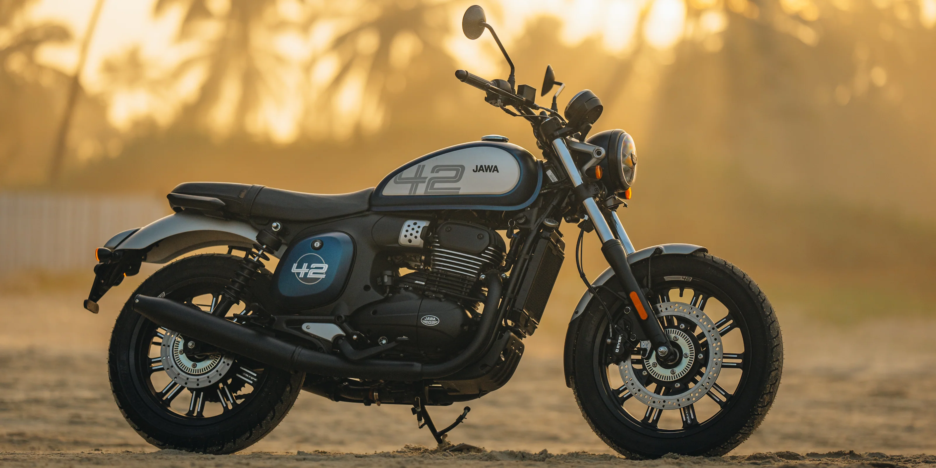 Jawa 42 FJ A Test Ride