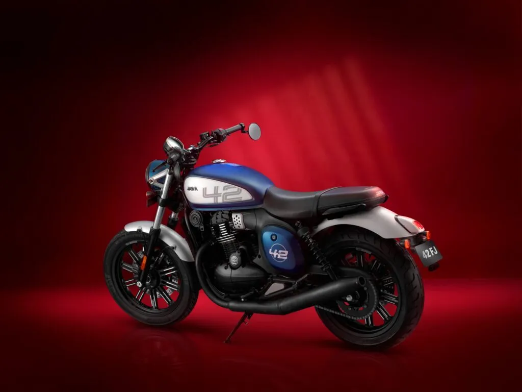 Jawa 42 FJ 350cc Motorcycle launched in India at Rs 1, 99,142