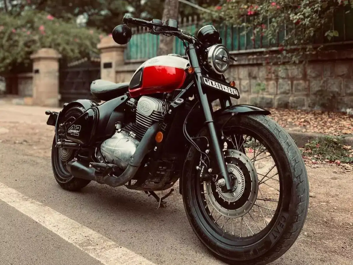 Jawa 42: New Jawa 42 FJ350 launched at Rs 1, 99,142, Check specifications, mileage, engine details Economic Times
