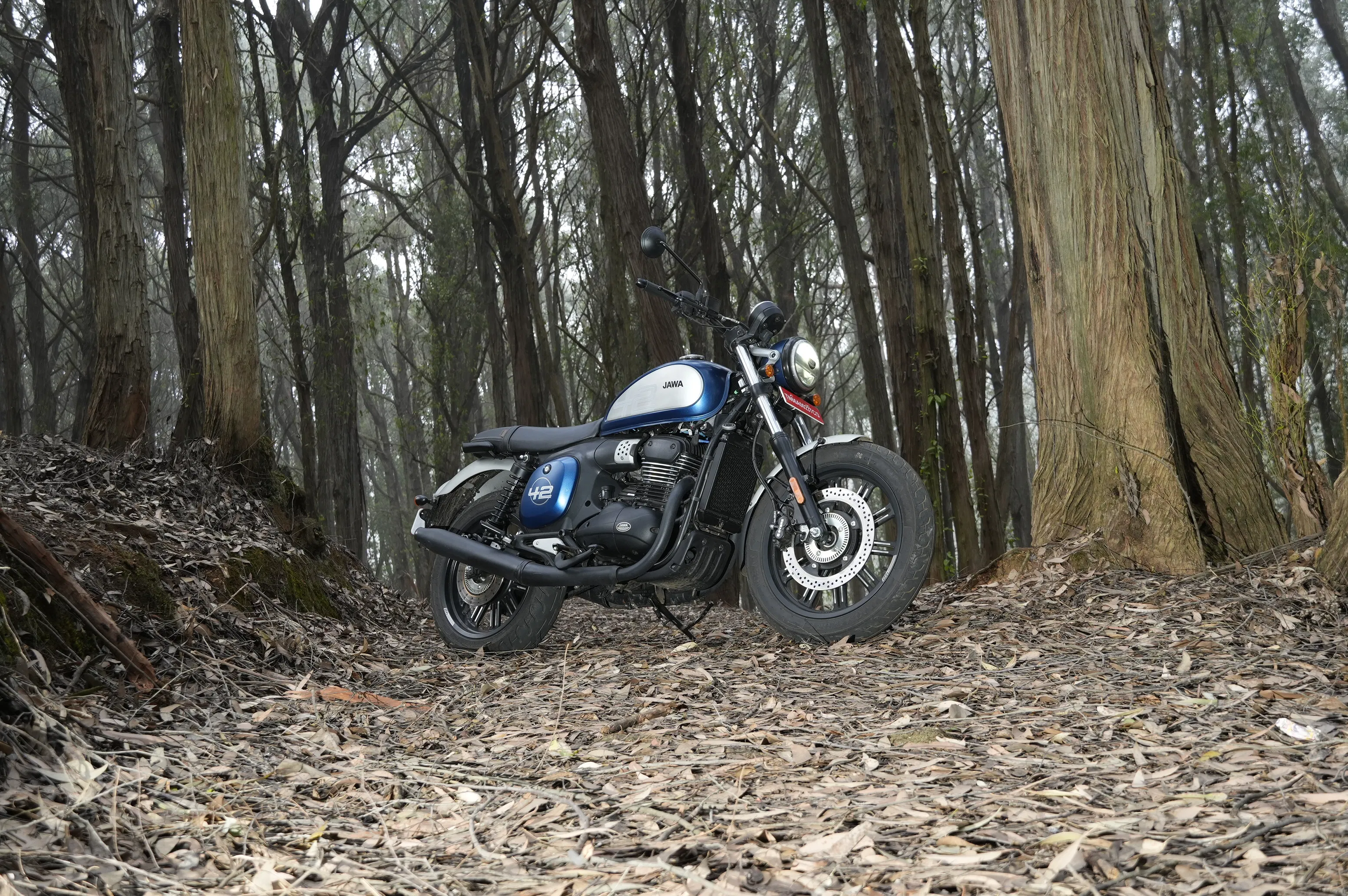 Jawa 42 FJ Videos: Expert Reviews, Road Tests & Comparisons