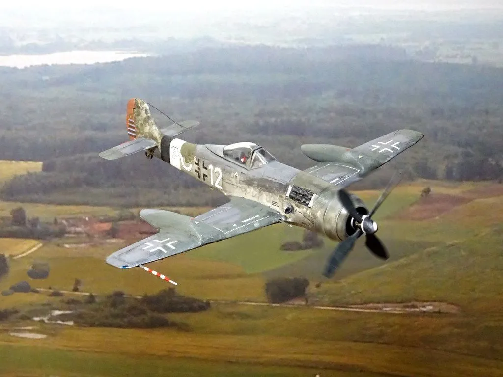 1:72 Focke Wulf Ta 152J 2; “Weisse Zwölf” ( White) Of