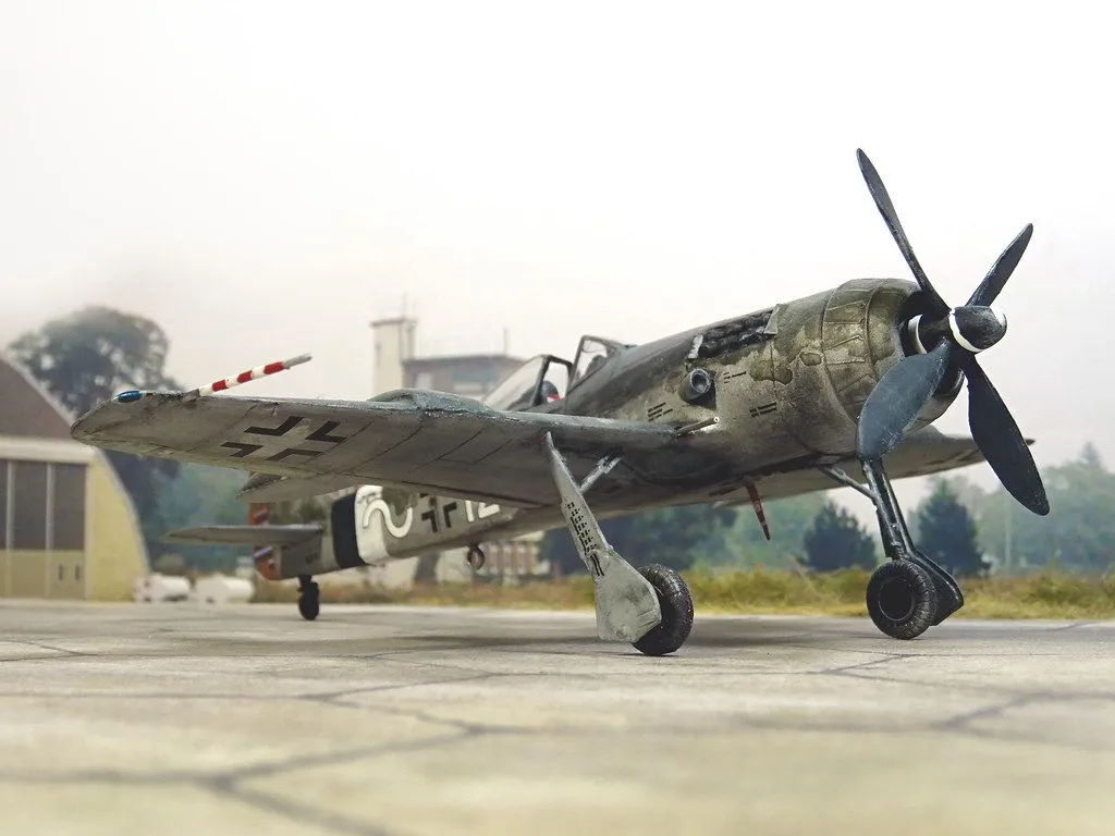 1:72 Focke Wulf Ta 152J 2; “Weisse Zwölf” ( White) Of
