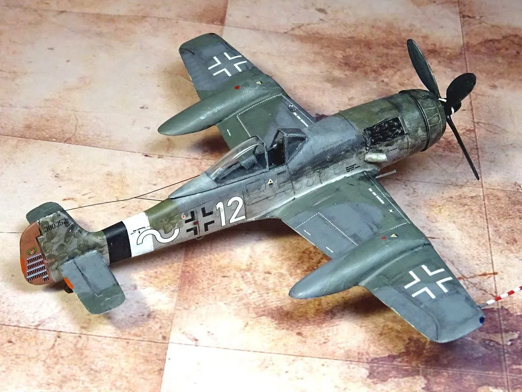 1:72 Focke Wulf Ta 152J 2; “Weisse Zwölf” ( White) Of