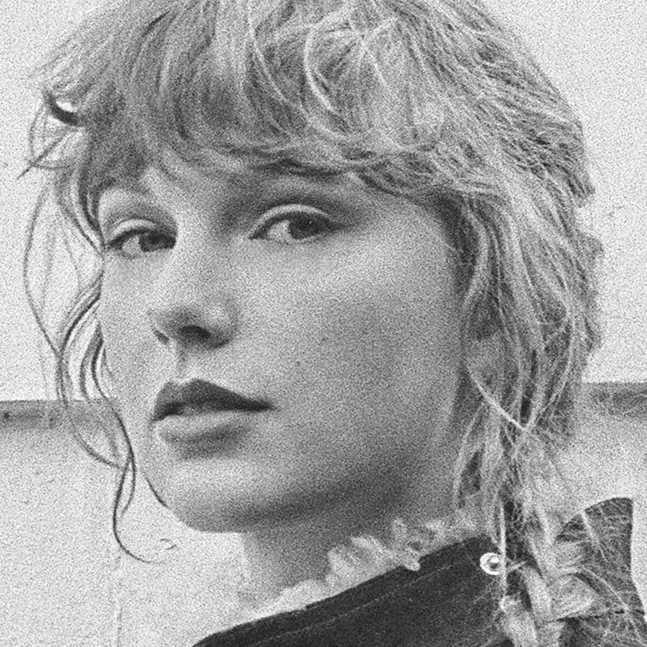 Taylor Swift Releasing New Album evermore Tonight