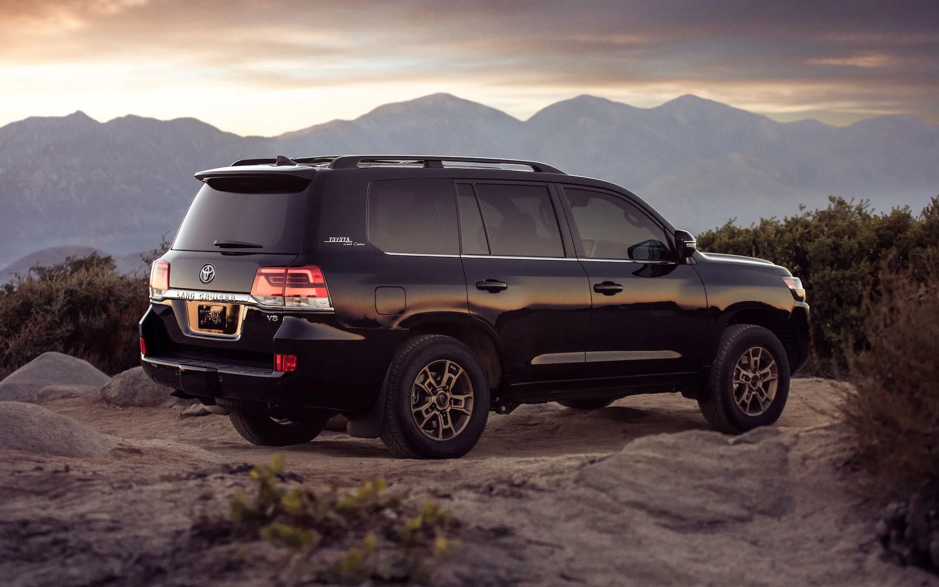 Toyota Land Cruiser Wallpaper HD 126959