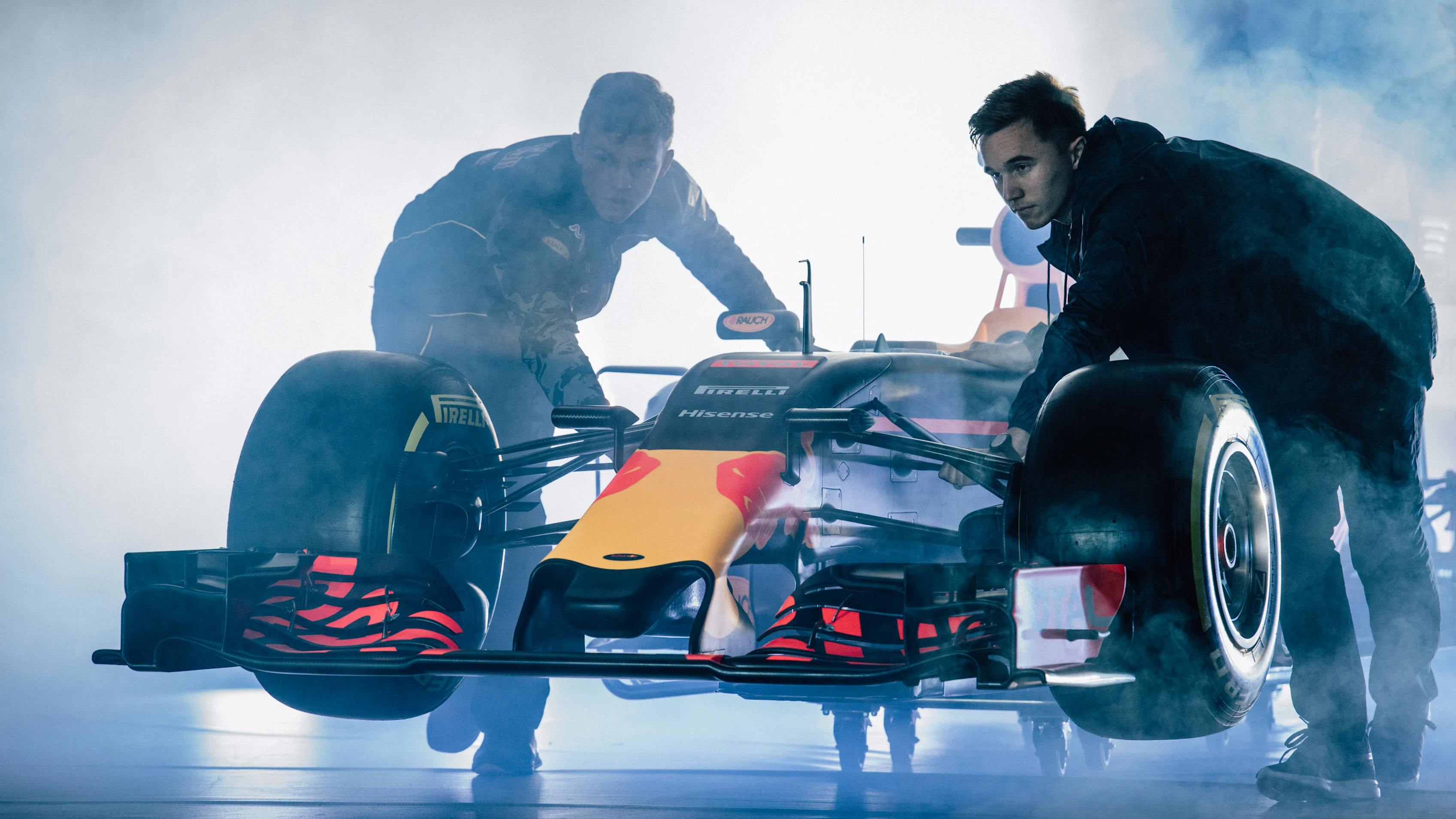Red Bull reveal 2016 F1 livery