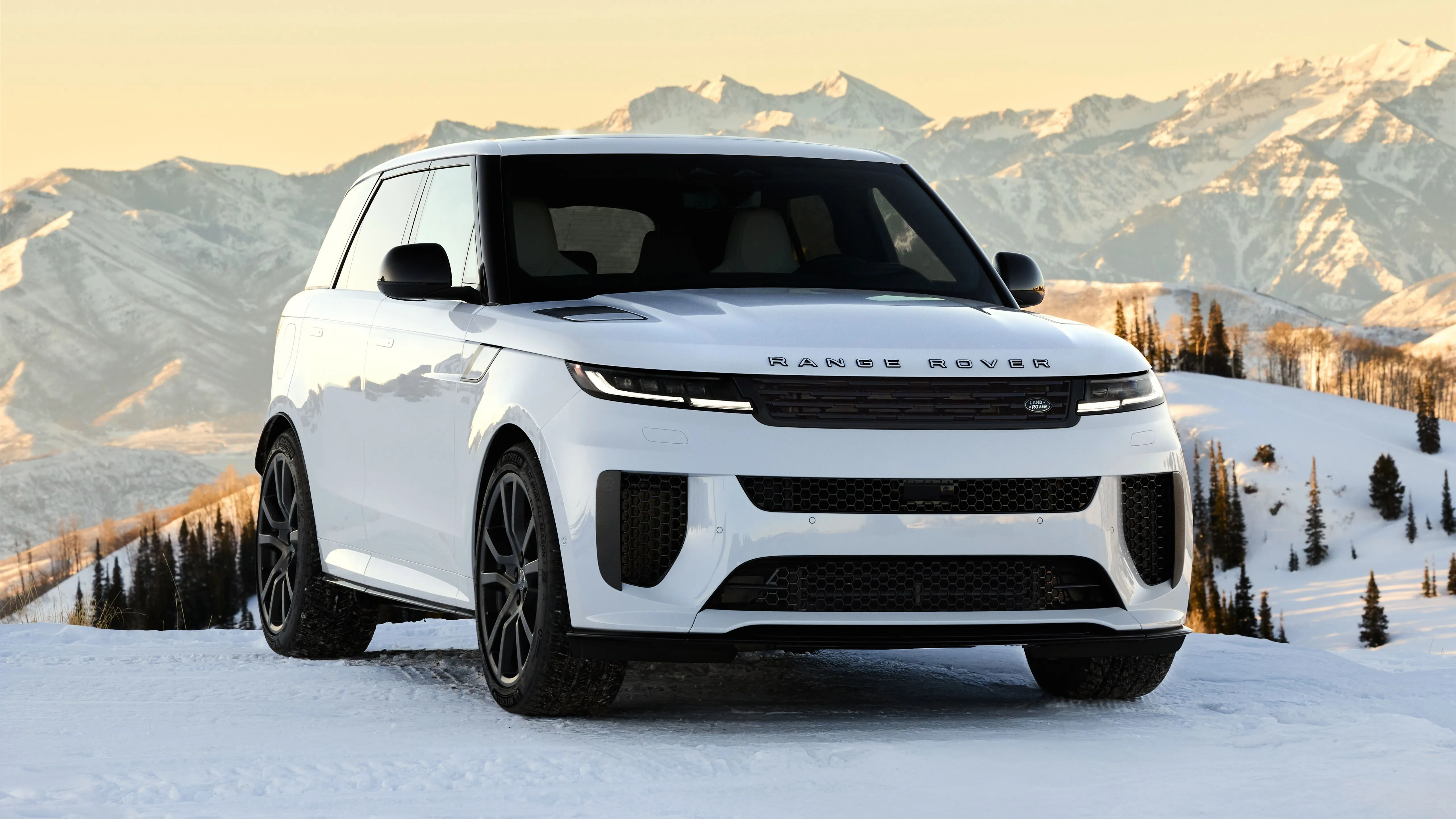 2025 Range Rover Sport SV Park City Edition Wallpaper Car Wallpaper