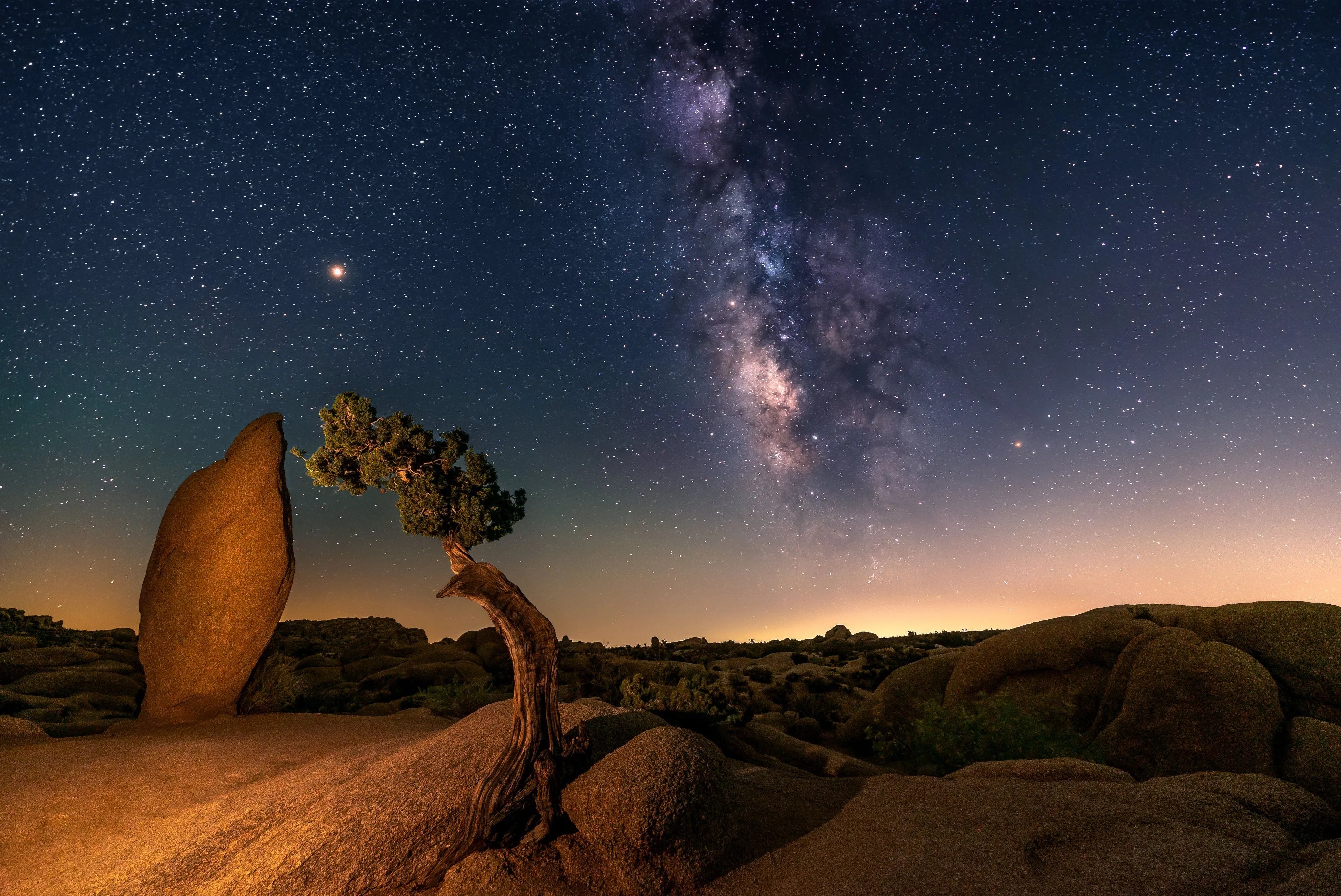 Desktop wallpaper: Starry Sky, Earth, Desert, Night 4K free download for PC. 1049741