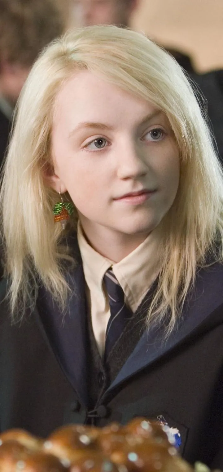 Luna Lovegood Phone Wallpaper: Free 4K & HD Downloads