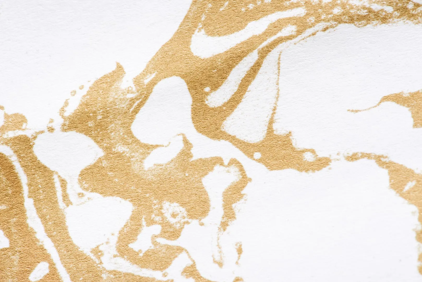White and gold wallpaper, decorative pattern, glamour style, shades of beige golden sand