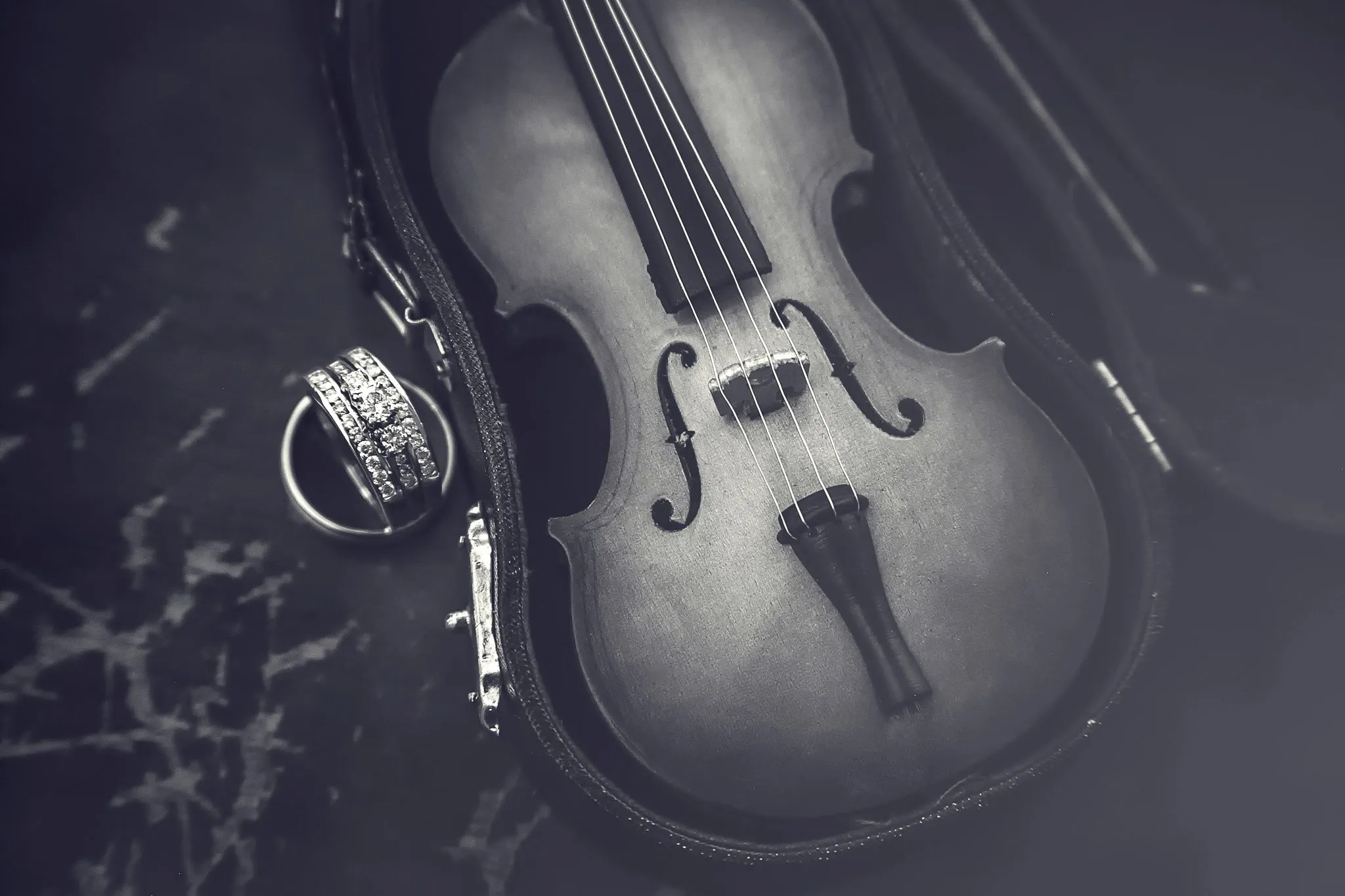 Wallpaper macro, violin, case for mobile and desktop, section музыка, resolution 2048x1365