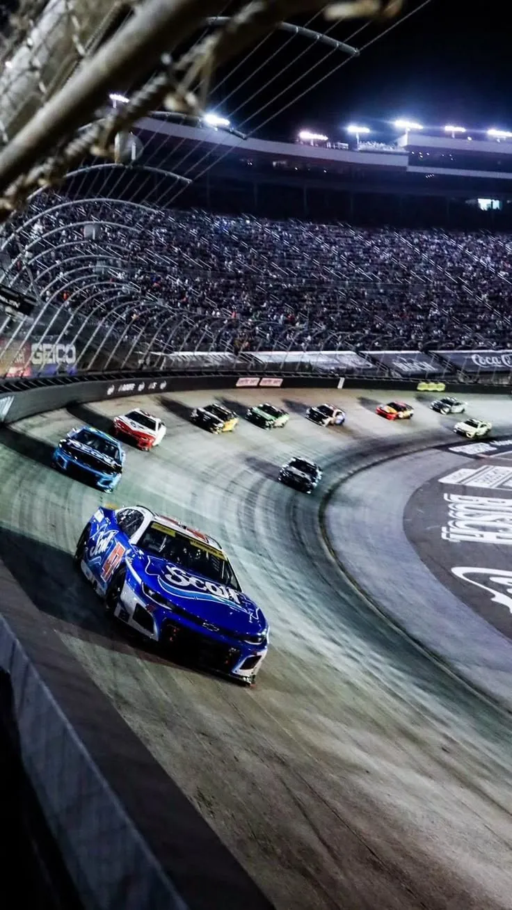 Exciting NASCAR Race at Bristol Motor Speedway