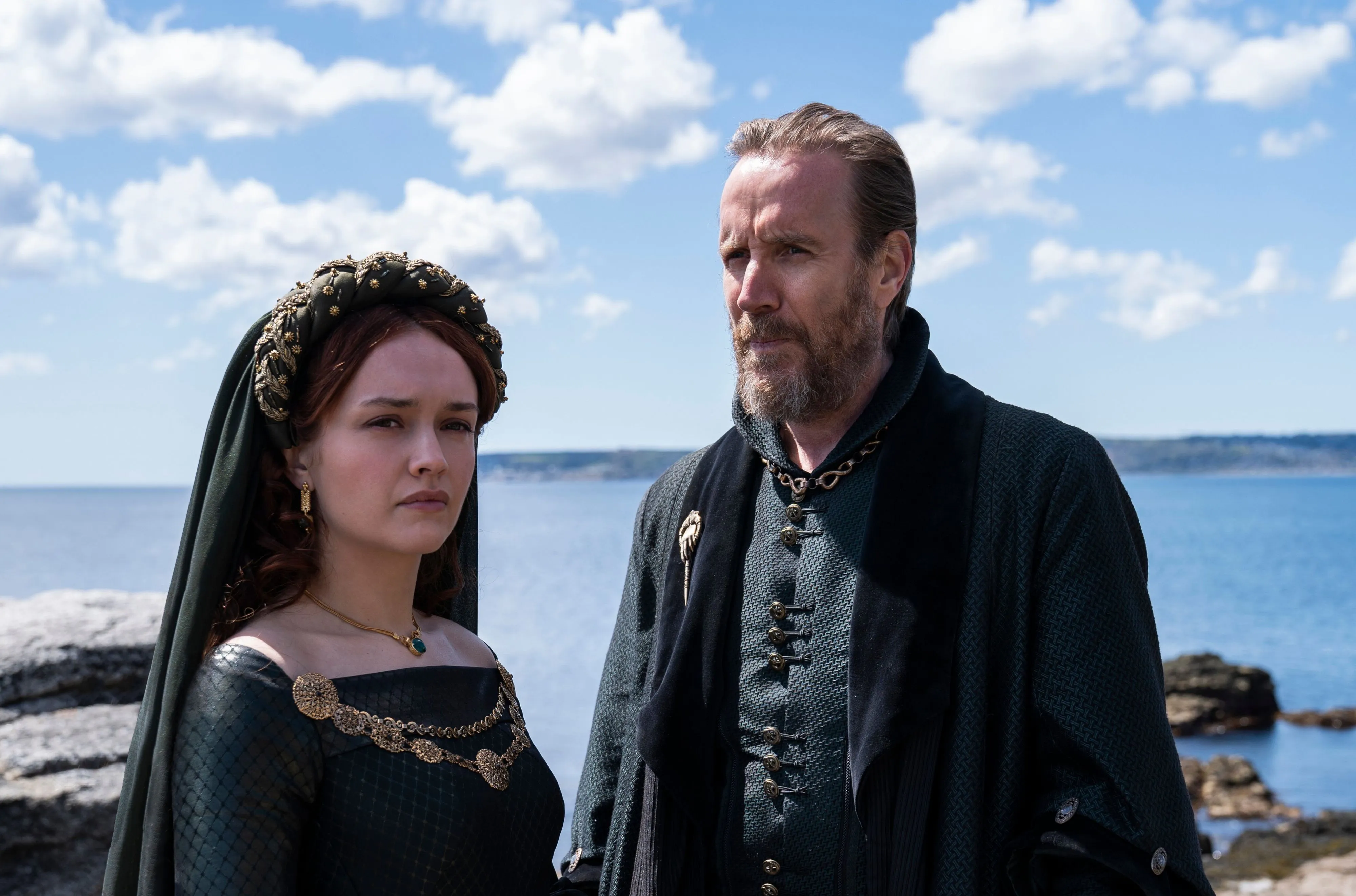 Desktop wallpaper: House Of The Dragon, Alicent Hightower, Tv Show, Olivia Cooke, Otto Hightower, Rhys Ifans 4K free download for PC. 1044049