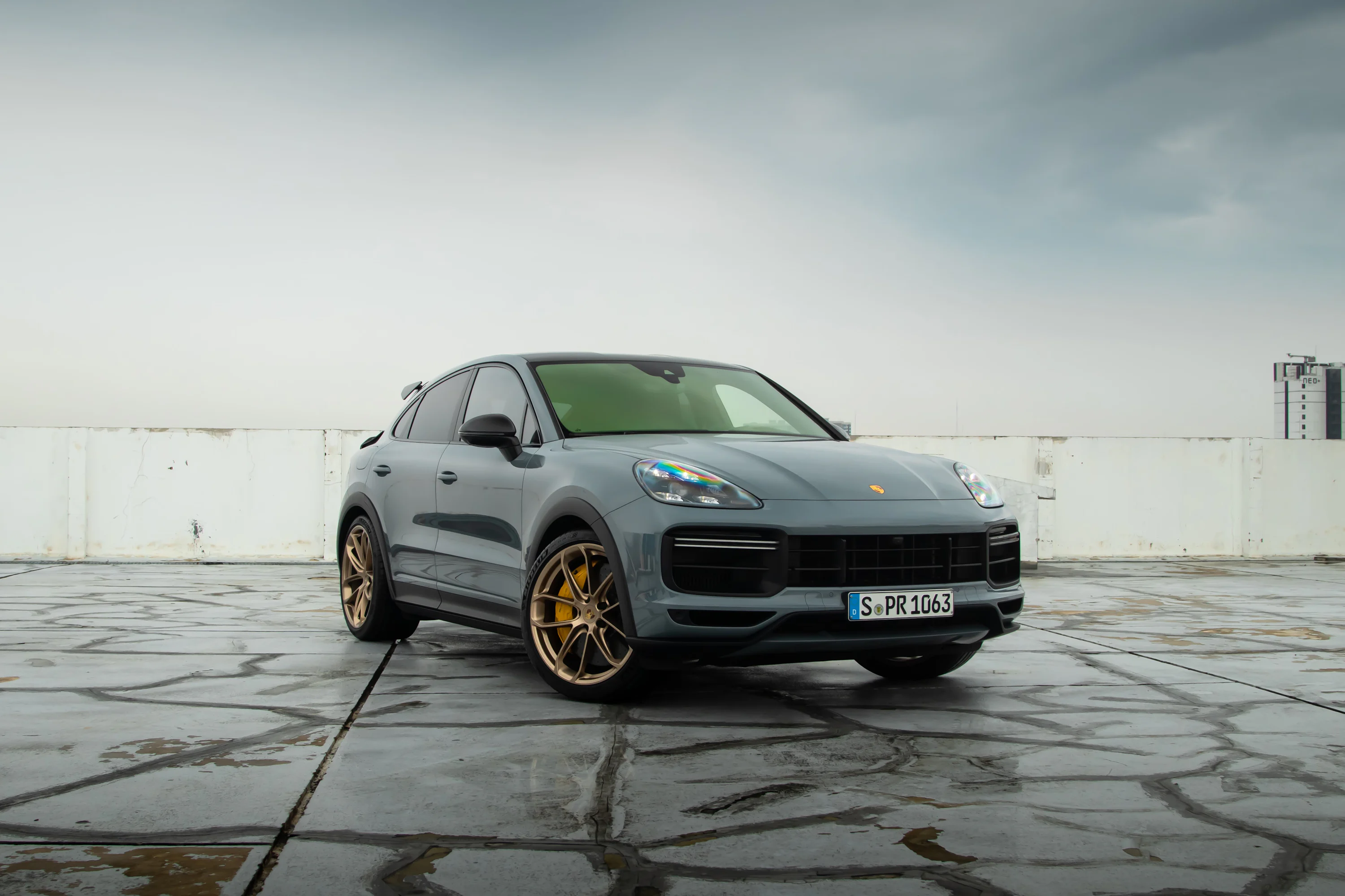 Porsche Cayenne Picture. Download Free Image