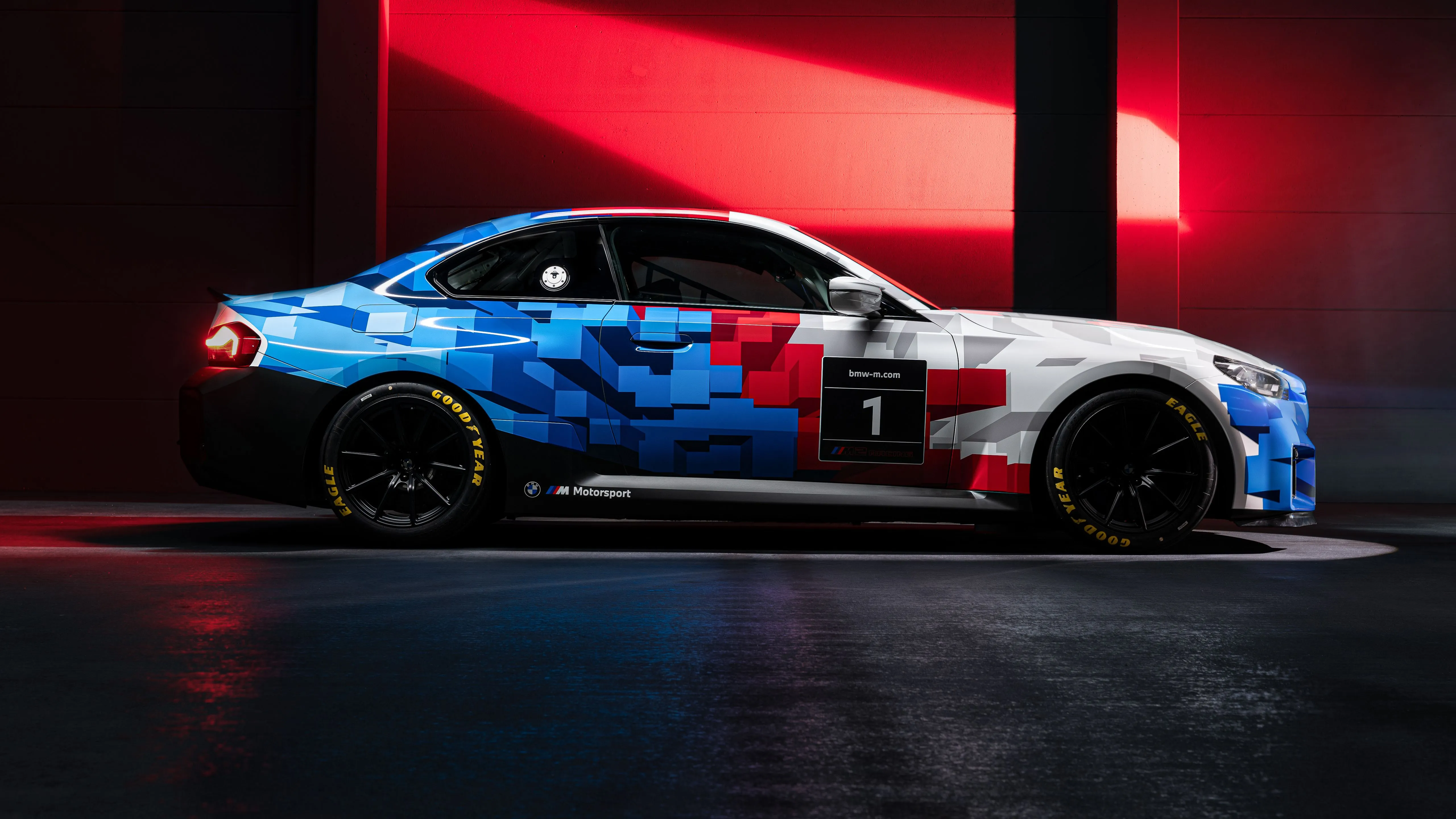 BMW M2 Racing 2025 4K Wallpaper Car Wallpaper