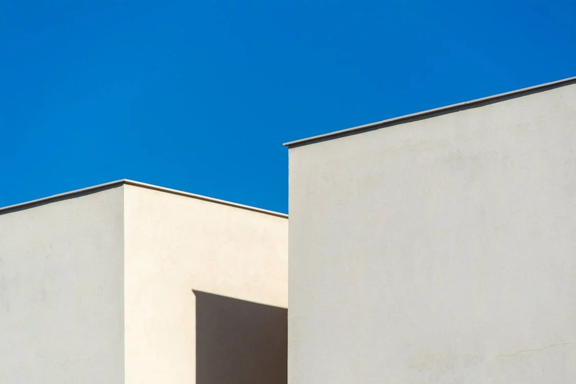 Modern Minimalist Urban Architecture Shot · Free