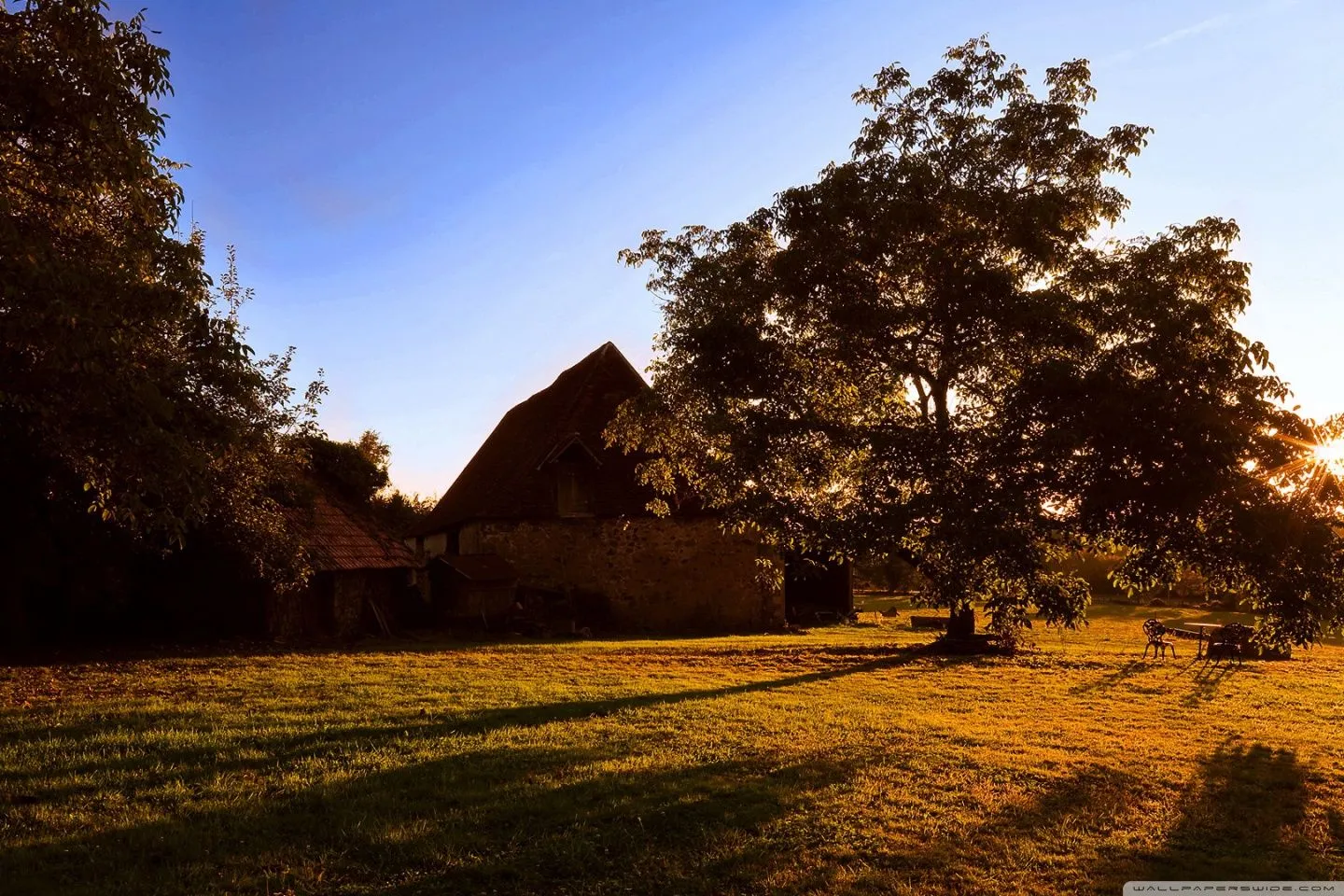 Country House 4K UHD Wallpaper for UltraHD Desktop and TV, Widescreen and UltraWide Display, Smartphone and Tablet Devices