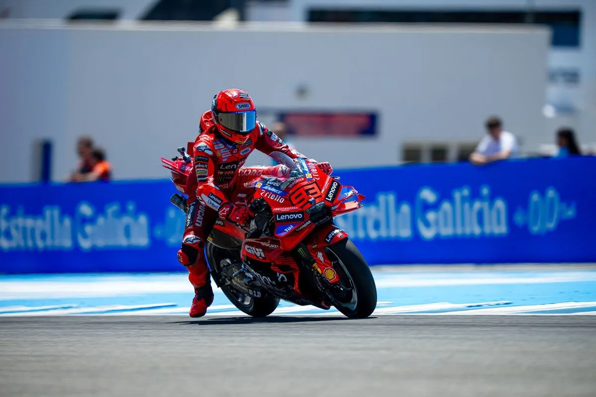 Marc Márquez keeps smiling thanks to his brother's victory at the Spanish Grand Prix