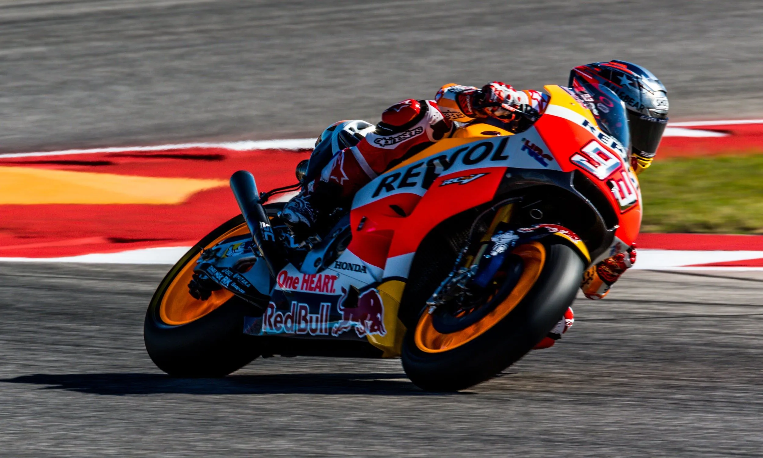 Your Ridiculously Awesome MotoGP Wallpaper Is Here