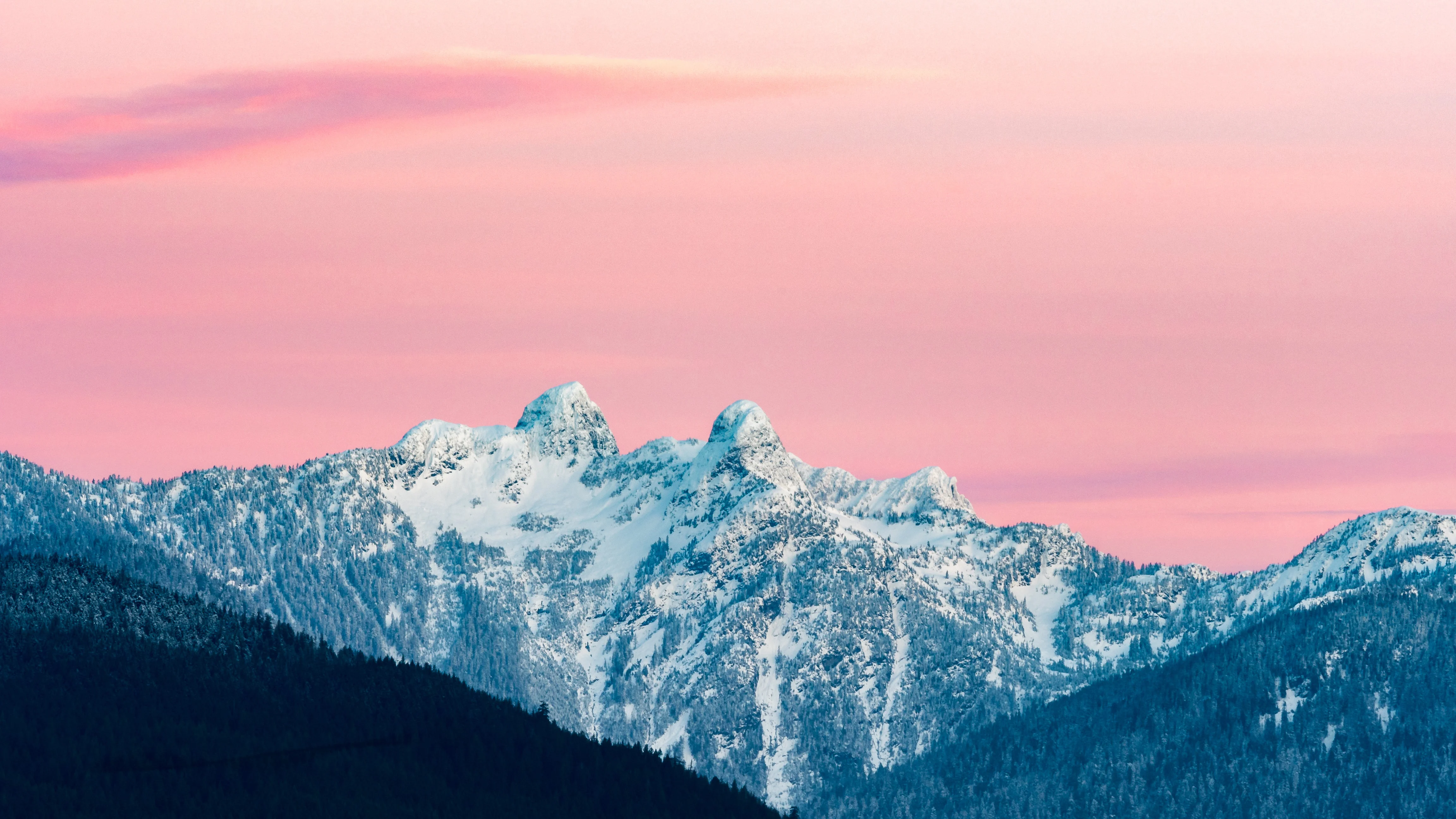 Snowy mountains at sunset in Canada Aesthetic Wallpaper 4K for Desktop