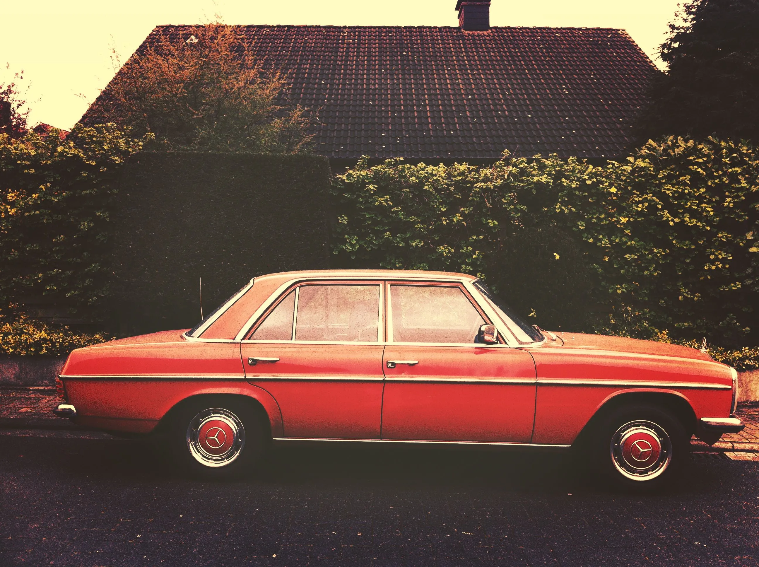 Free Image, classic car, vintage car, ford, sedan, limousine, mercedes benz, classic cars, antique car, desktop background, desktop wallpaper, red car, land vehicle, automobile make, automotive exterior, compact car, luxury vehicle