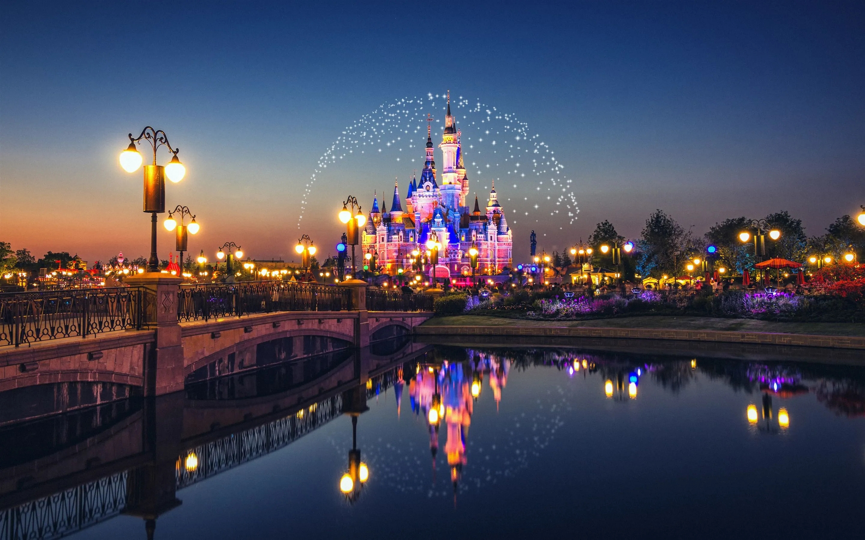Shanghai Disney Castle night lighting fireworks