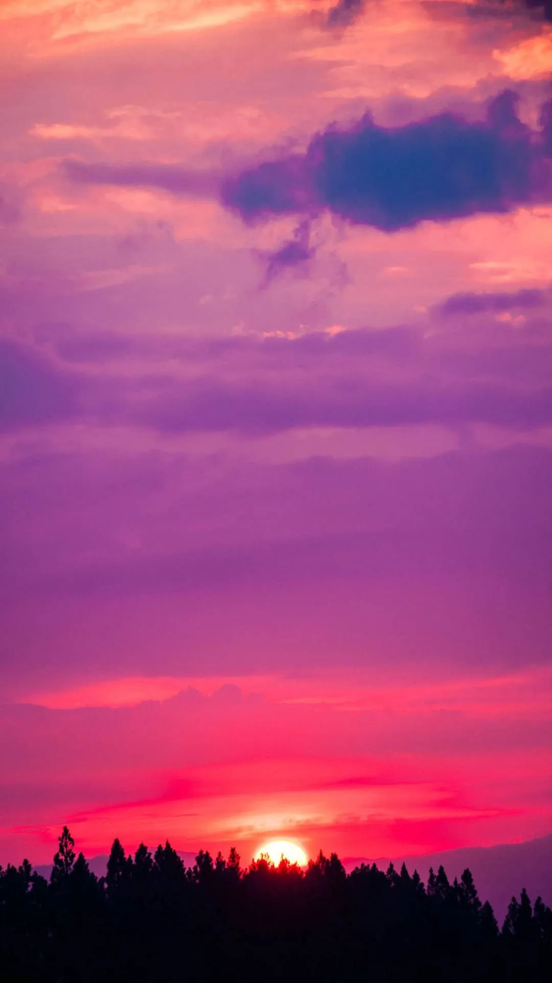 Download A Red And Purple Sky Wallpaper