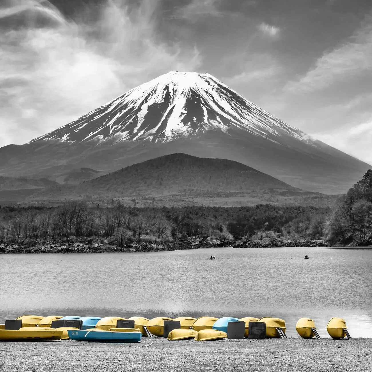 Poster Charming Lake Shoji with majestic Mount Fuji. colorkey. Wall Art 1 FREE
