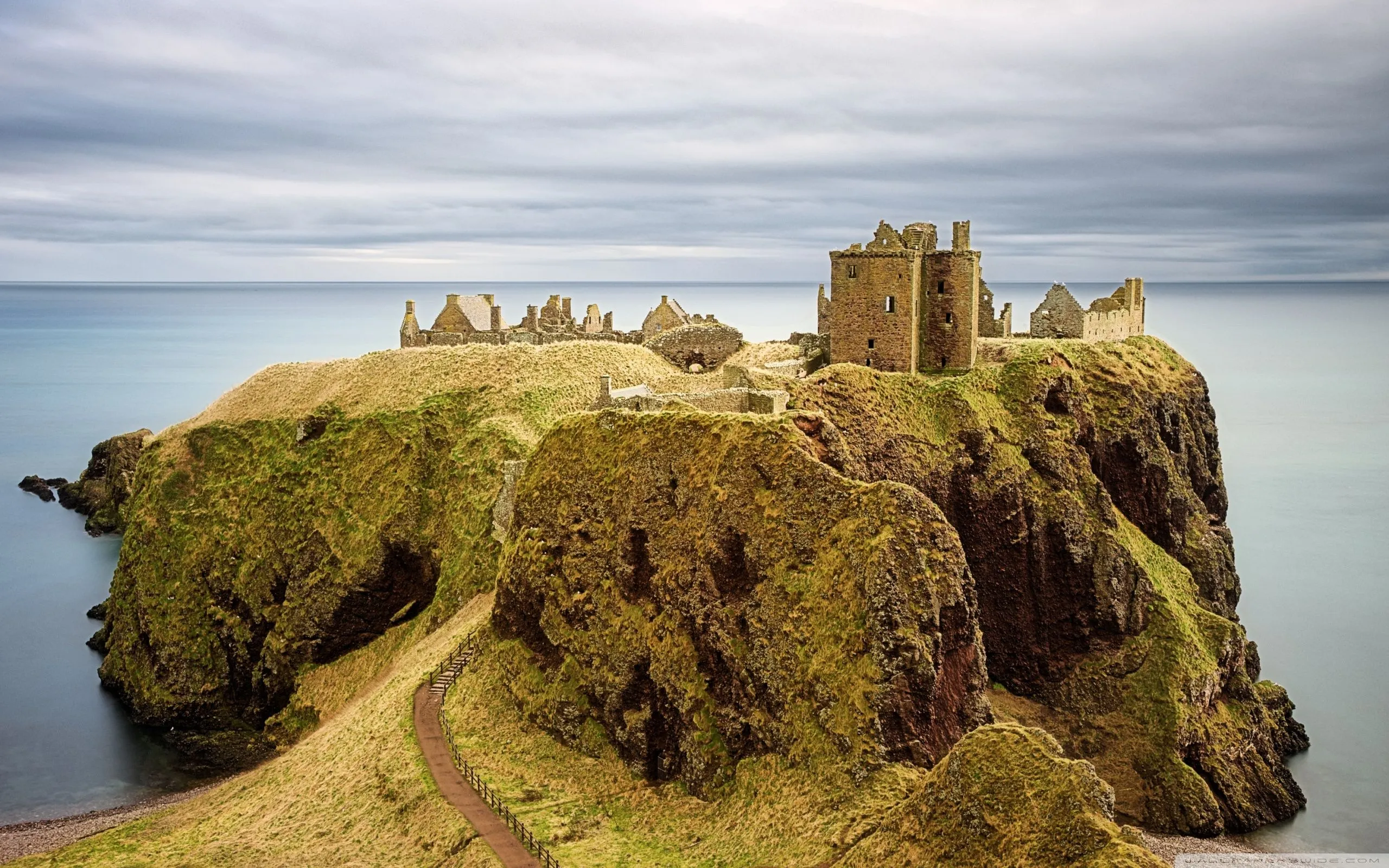 Dunnottar Castle, Stonehaven, Scotland 4K UHD Wallpaper for UltraHD Desktop and TV, Dual Monitor, Smartphone and Tablet Devices