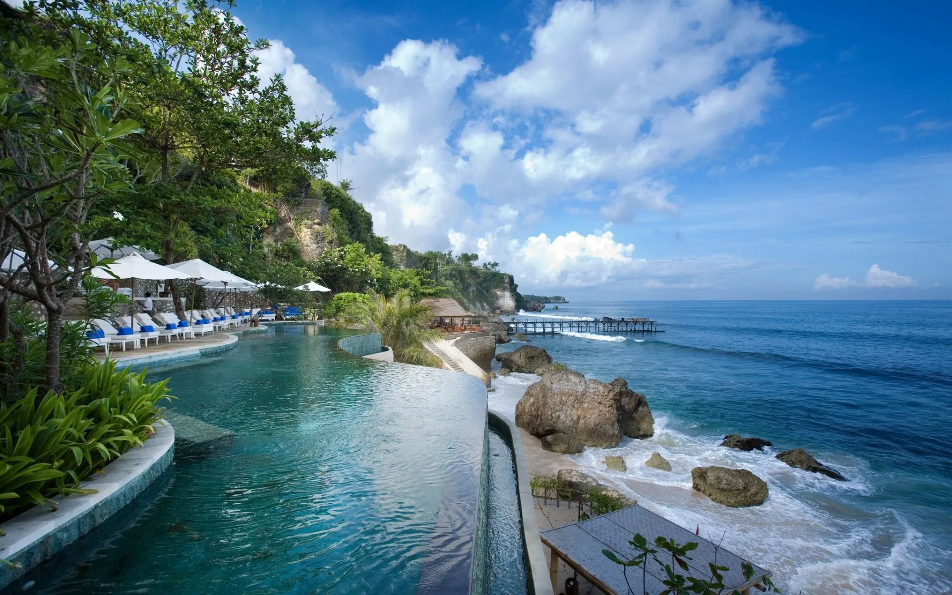 Pool near the shore in Bali Desktop wallpaper 1920x1200