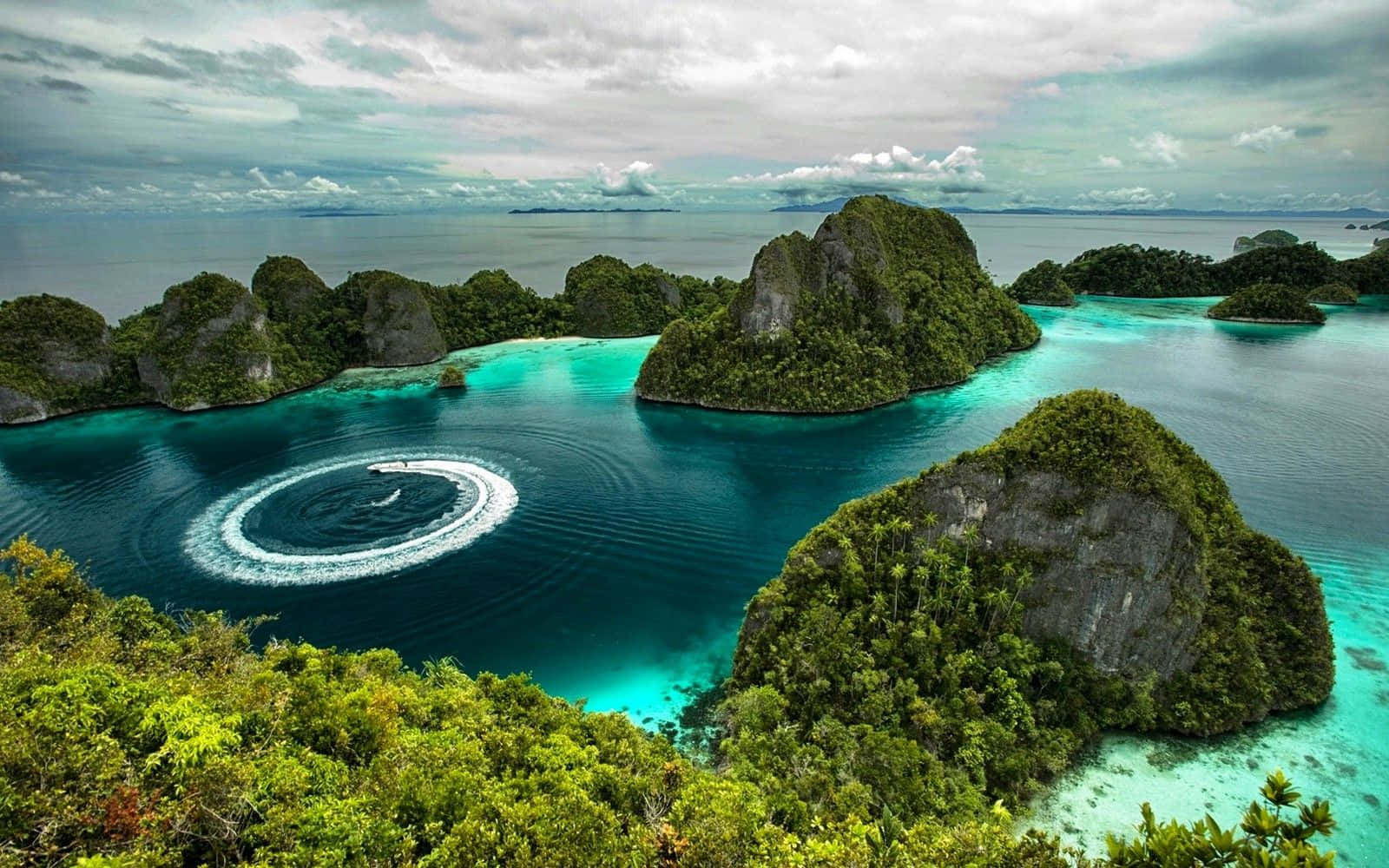 Download Mystical Bali Island, Indonesia
