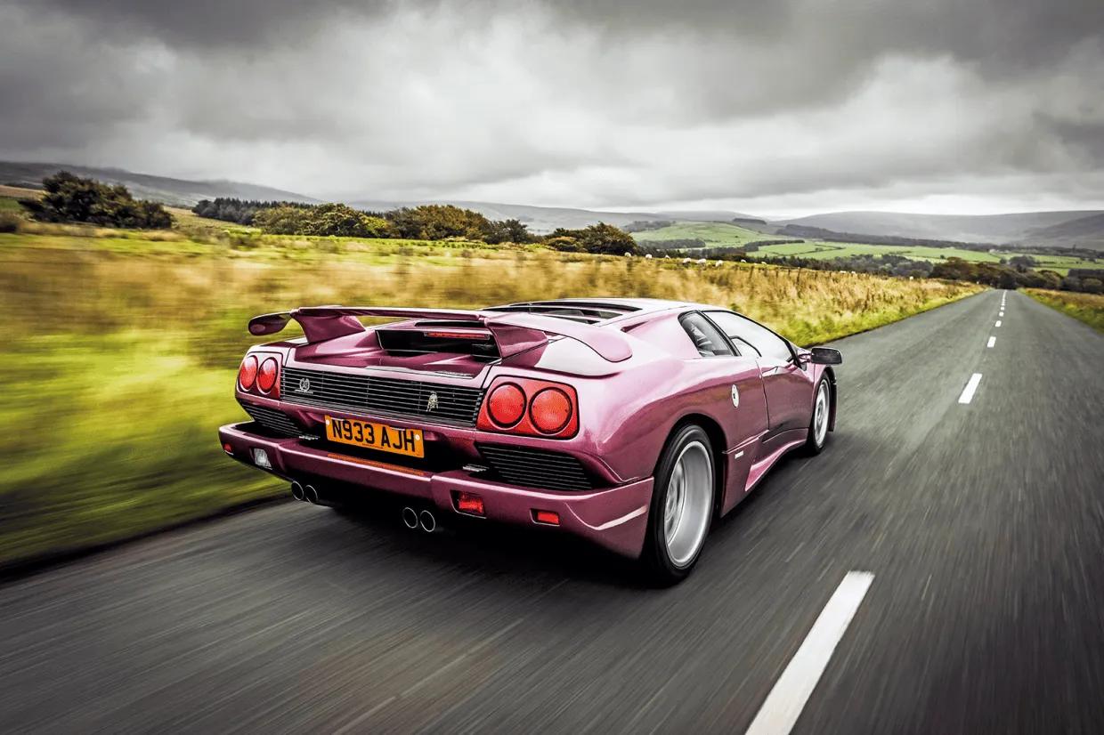 Five beautiful desktop wallpaper from the January issue. Classic & Sports Car