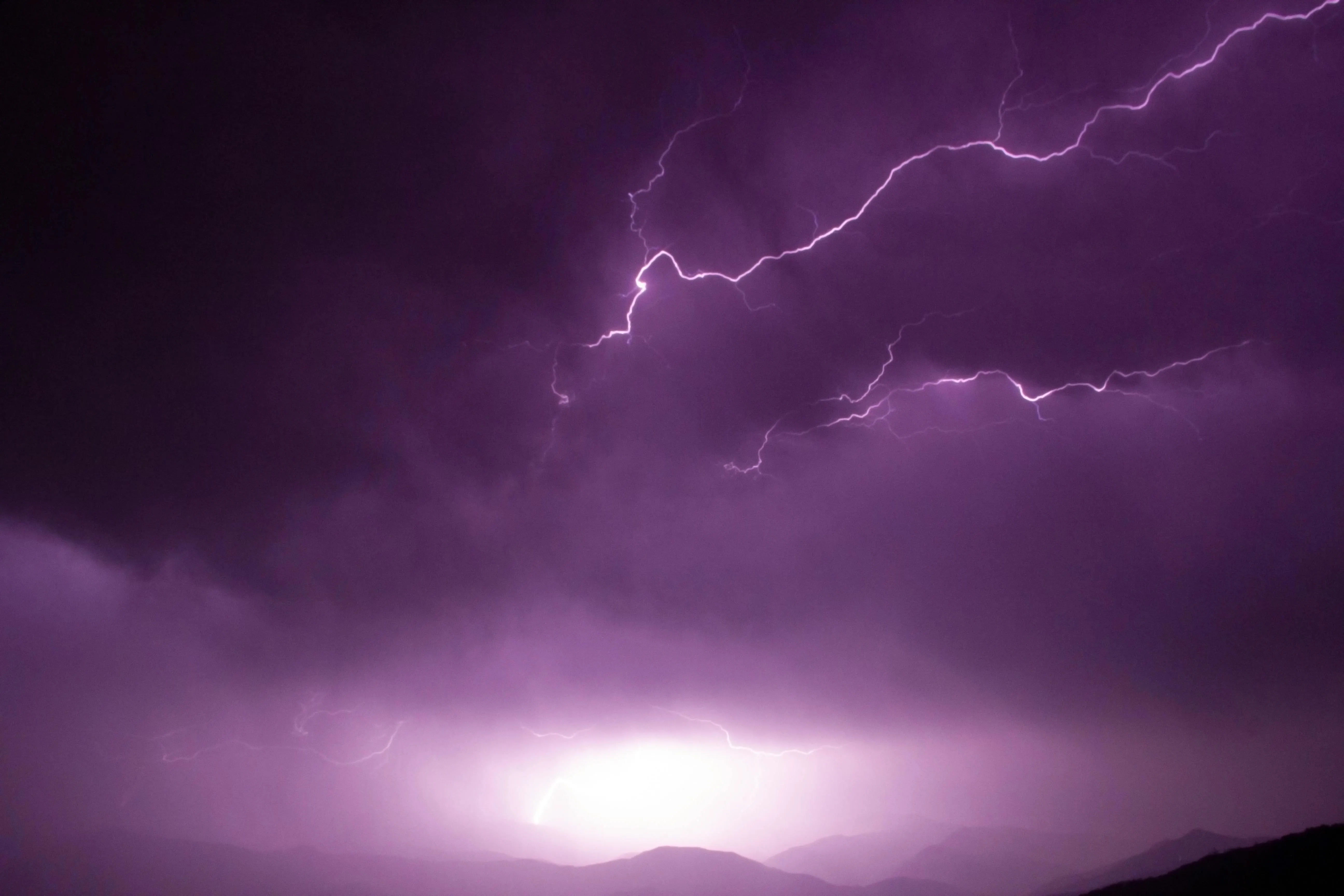 Lightning on the Sky · Free