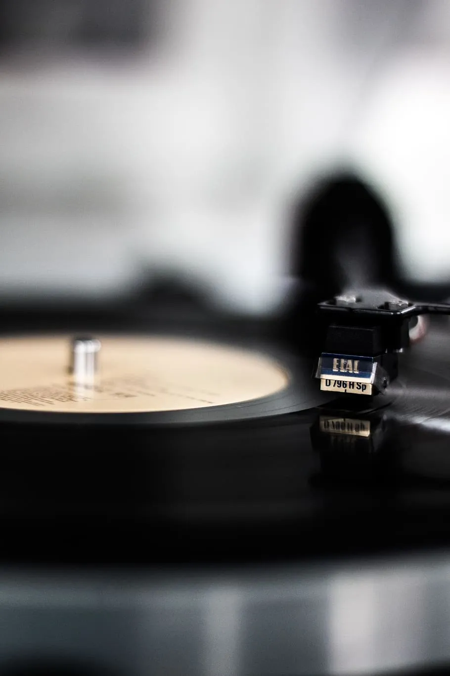 Vinyl plate 1080P, 2K, 4K, 5K HD wallpaper free download