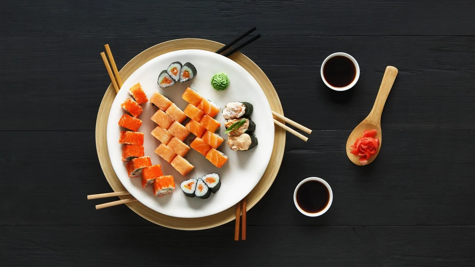 Wallpaper Japanese food, sushi, wasabi, black background 5120x2880 UHD 5K Picture, Image