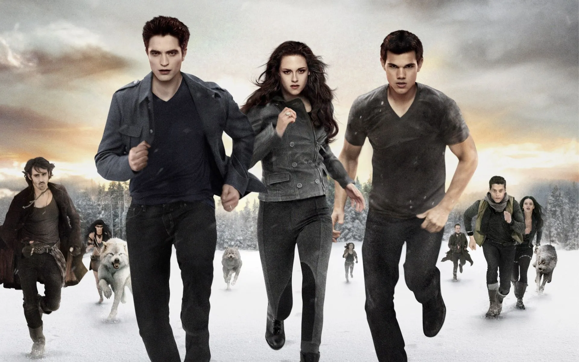 twilight, Saga, Breaking, Dawn, Kristen, Stewart, Robert, Pattinson, Taylor, Lautner, Run, Movies, Celebrities, Vampire Wallpaper HD / Desktop and Mobile Background
