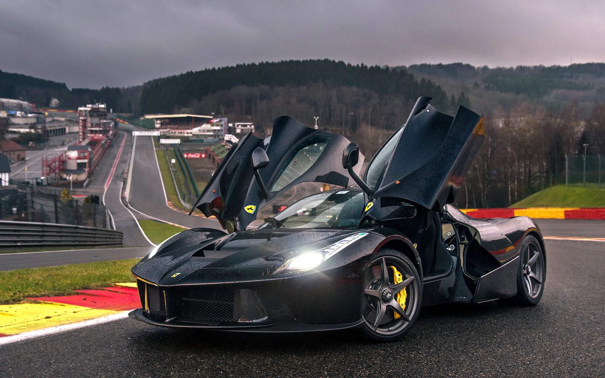 Ferrari LaFerrari Wallpaper