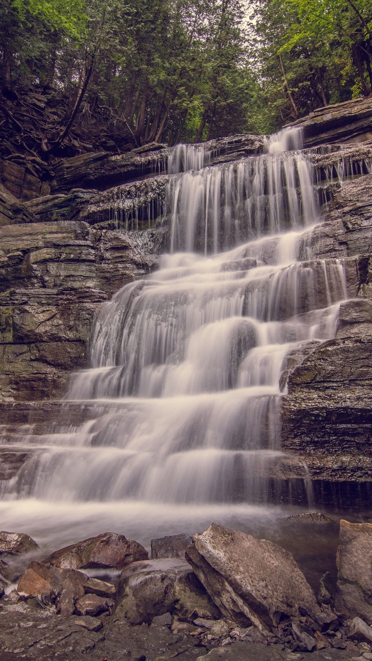 Waterfall, Ottawa, Ontario, Canada 4K UHD Wallpaper for UltraHD Desktop and TV, Widescreen and UltraWide Display, Dual Monitor, Smartphone and Tablet Devices