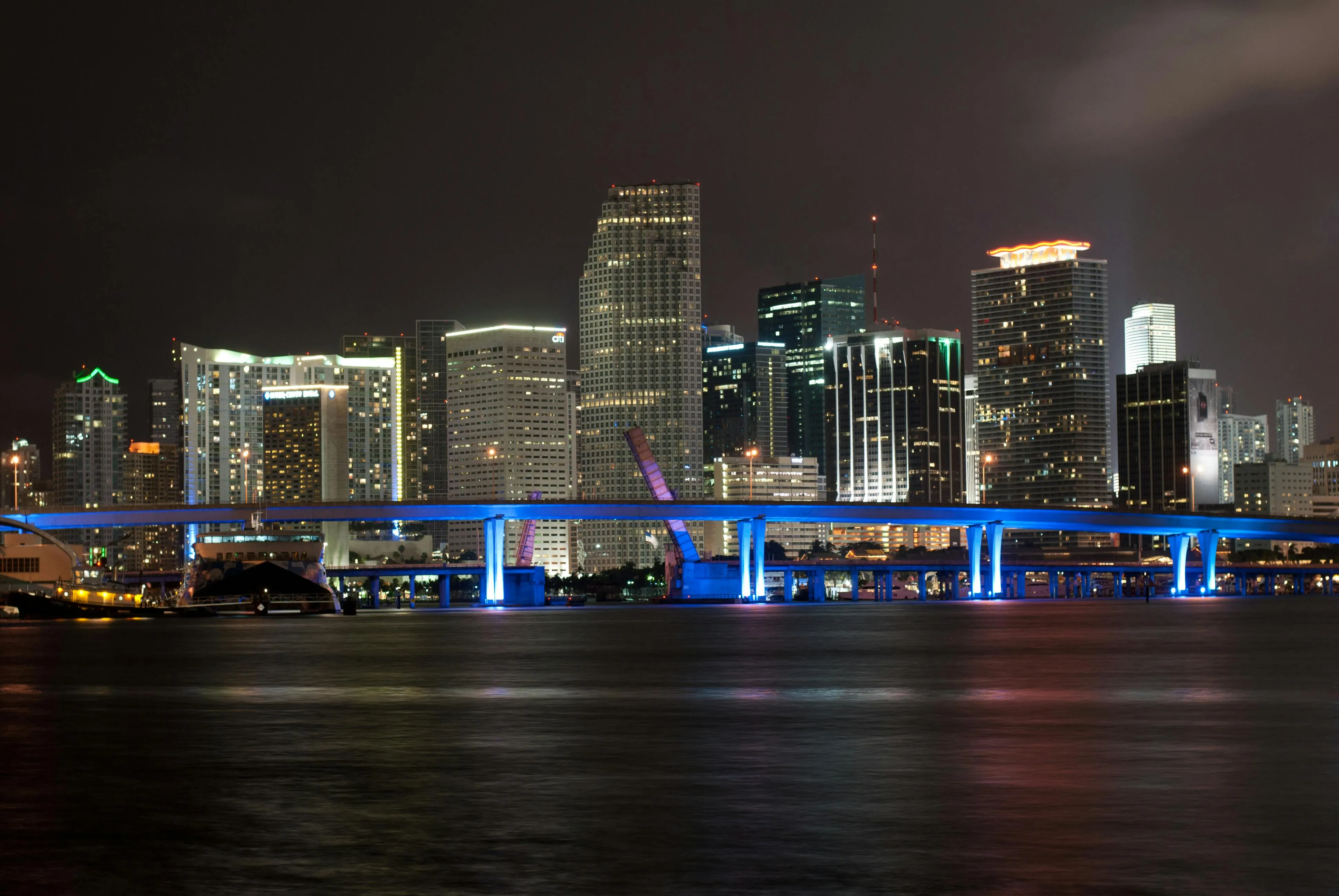 Explore Orlando And Miami Beach: 7 Day Adventure