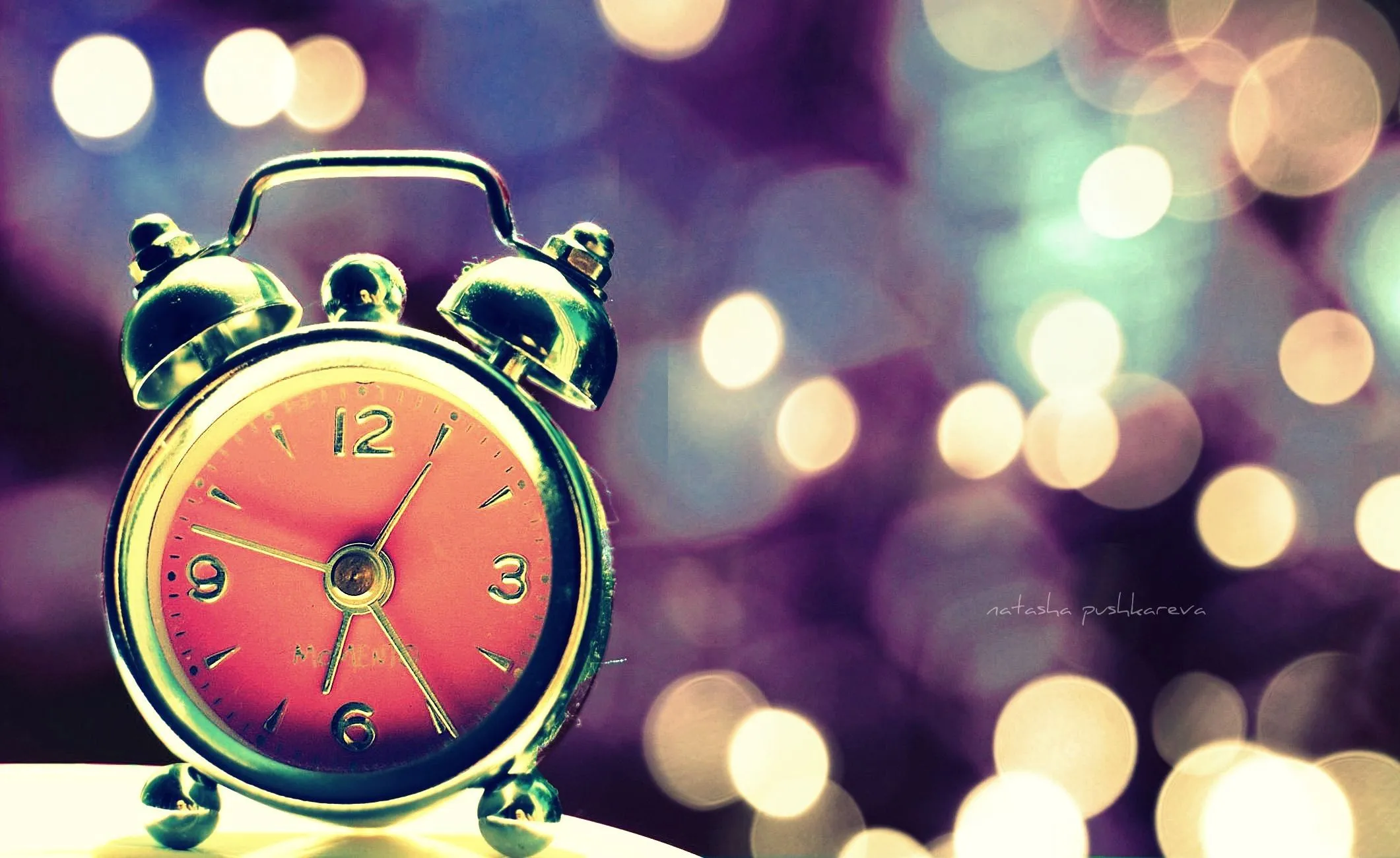 Free Clock 4K Wallpaper & Desktop HD Background for PC