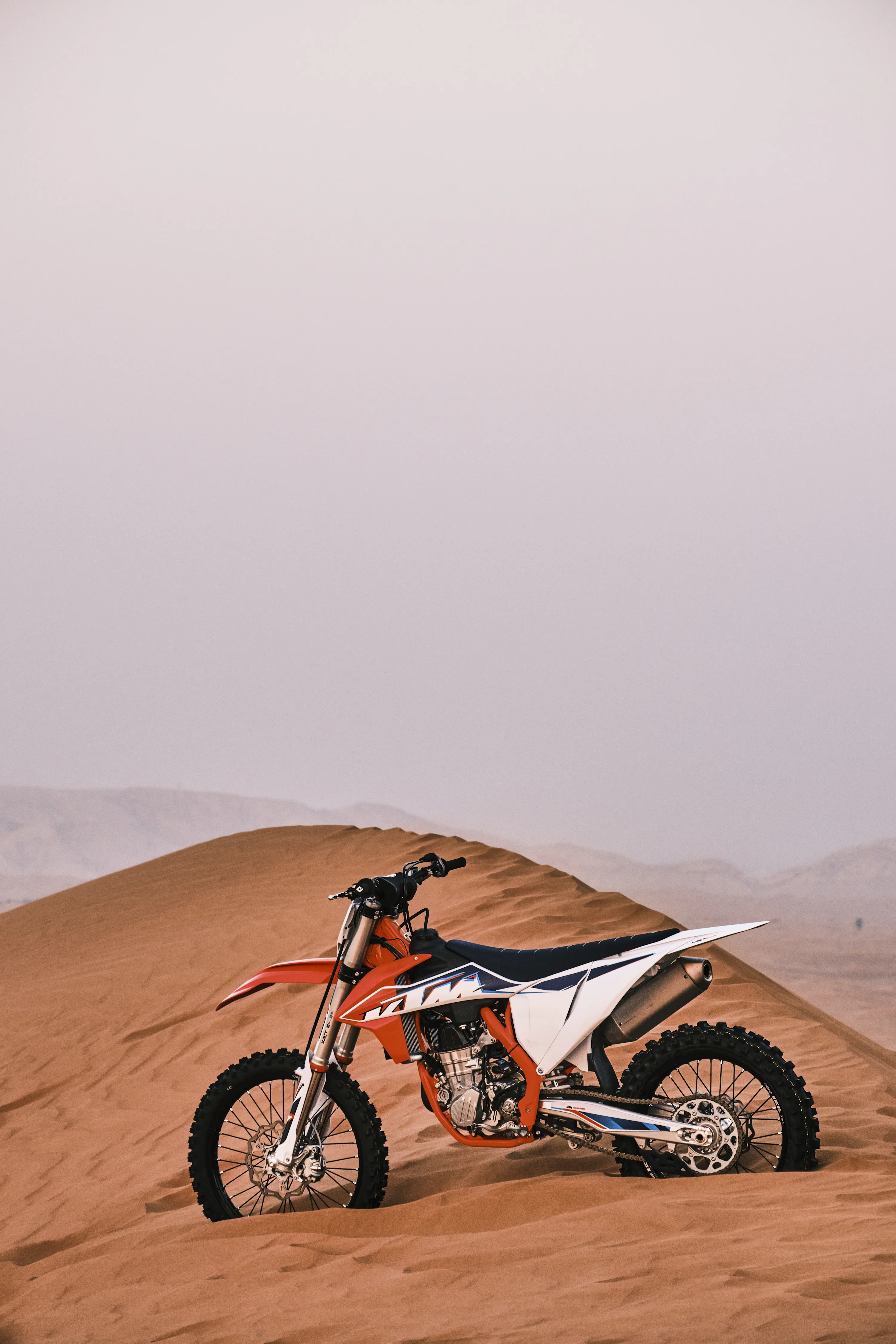 Dirt Bike Wallpaper: Free HD Download [HQ]