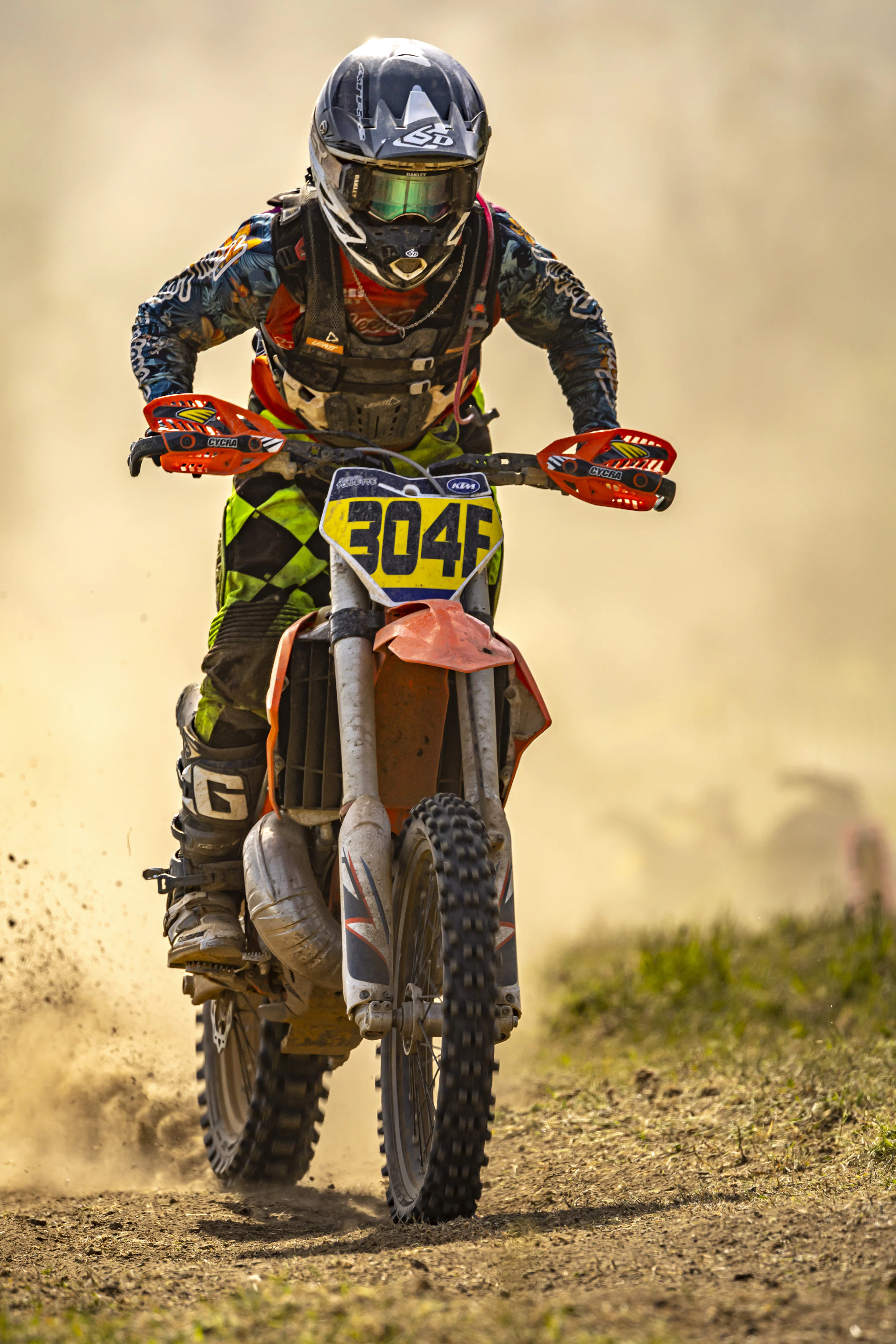 Dirt Bike Wallpaper: Free HD Download [4K]