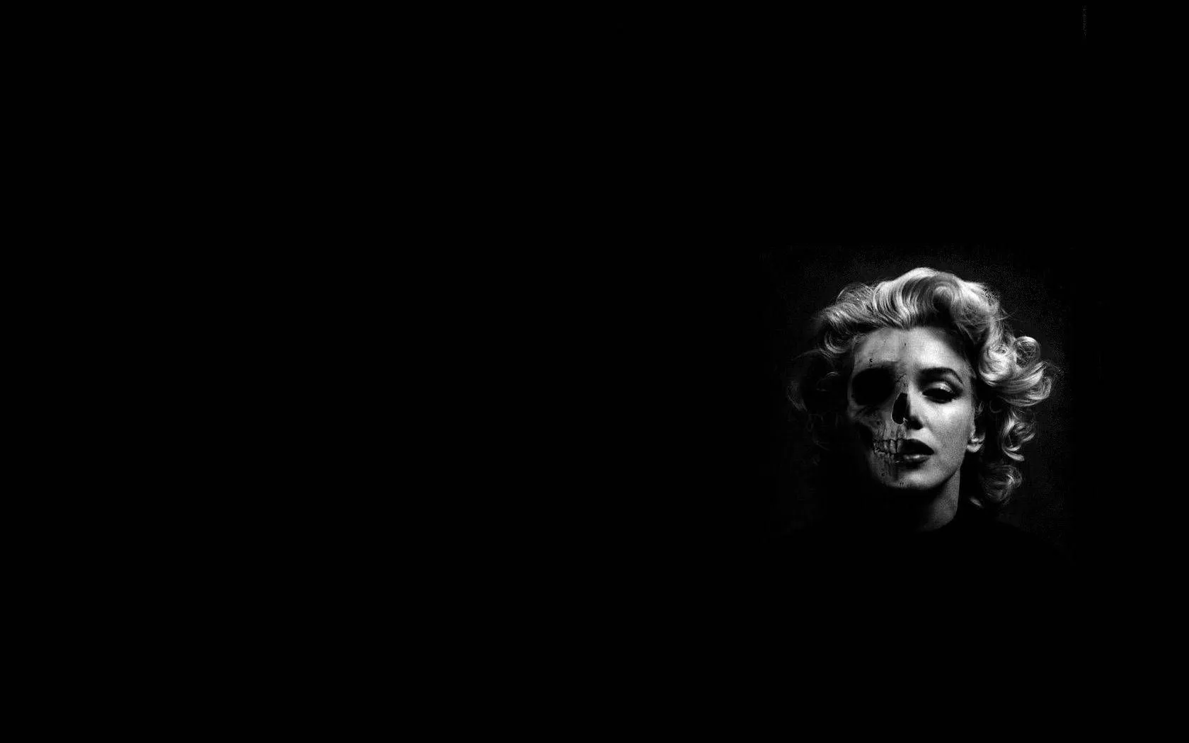 Download Marilyn Monroe Wallpaper