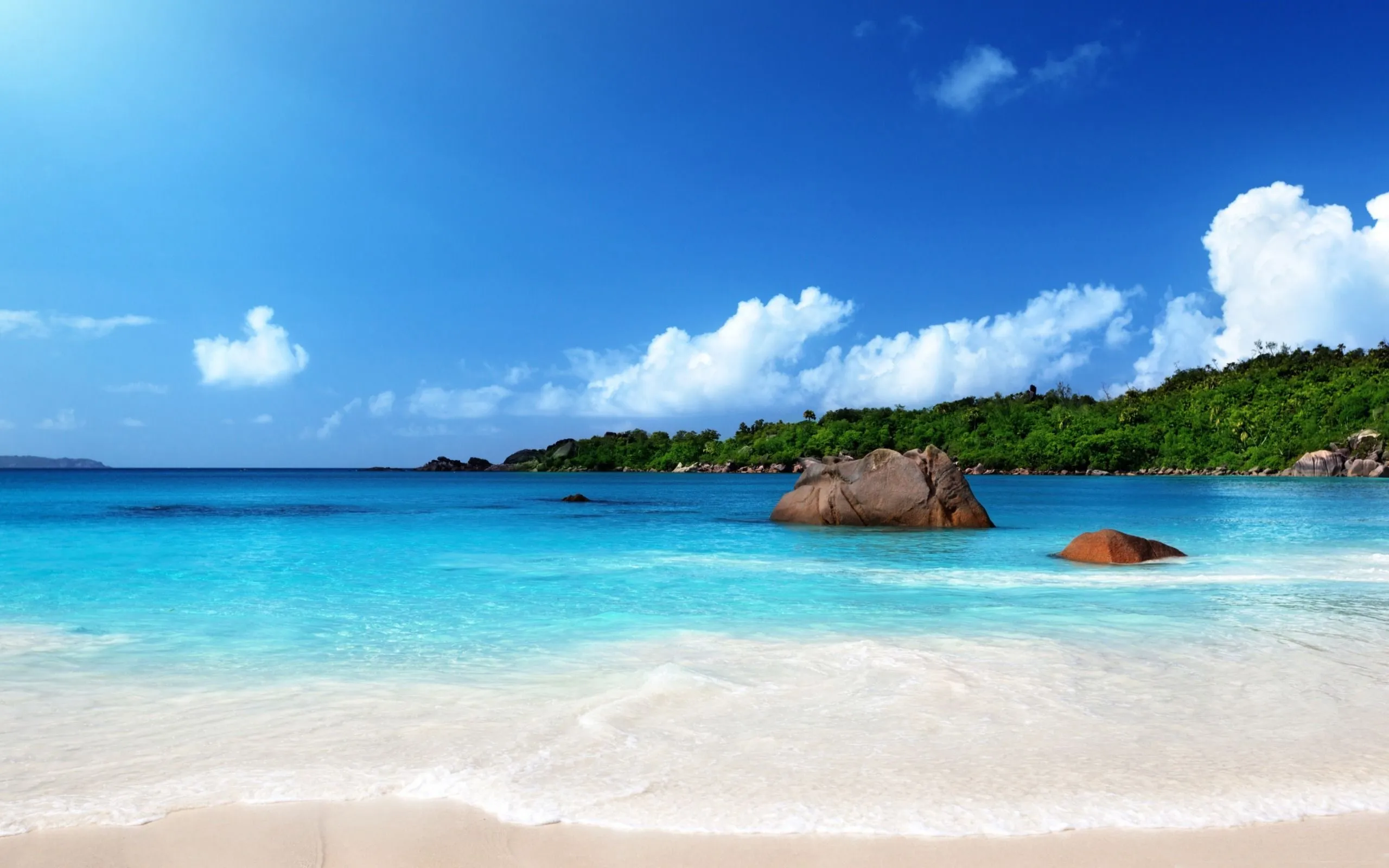Tropical Beach Sunshine Summer Scenery HD Wallpaper