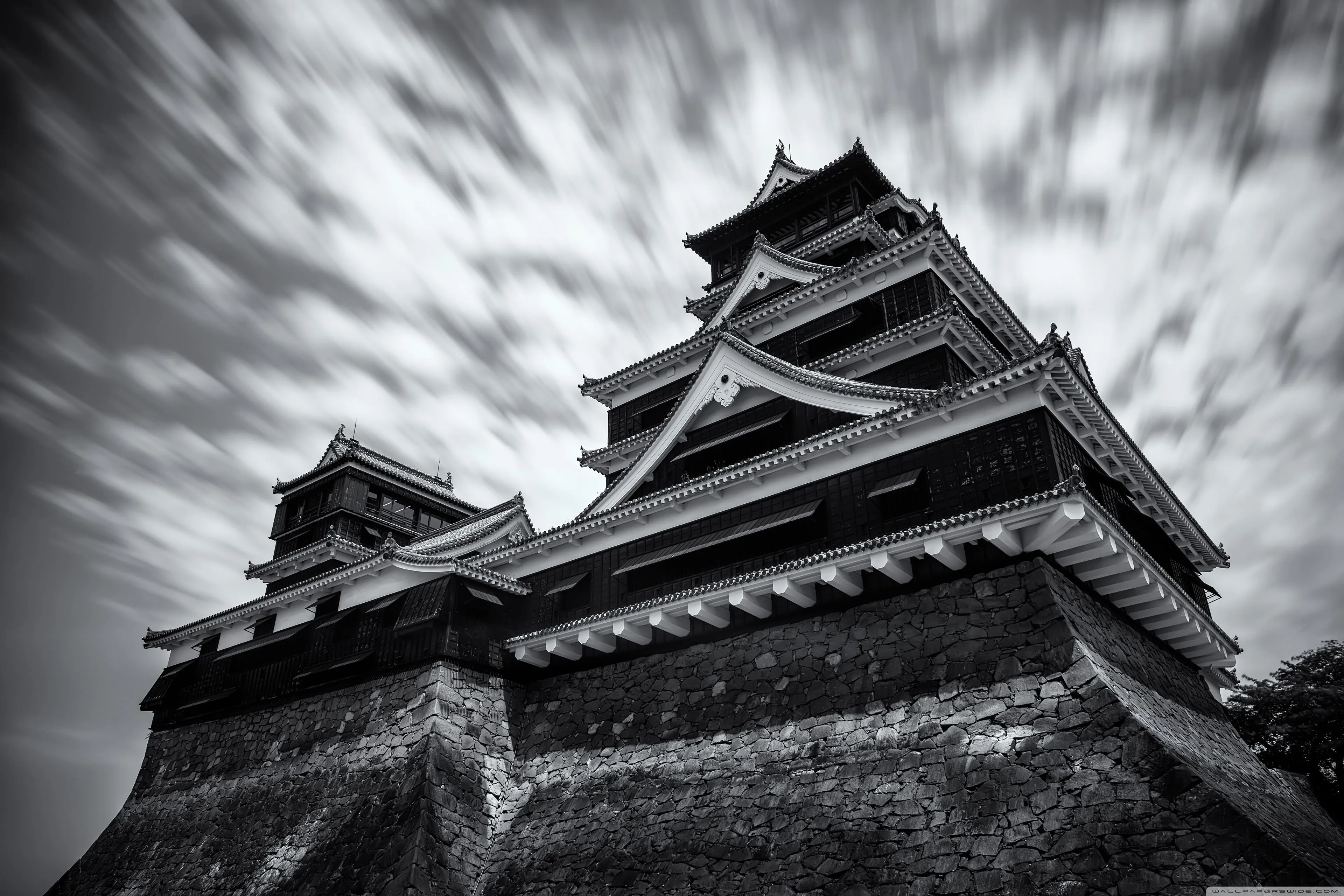 Kumamoto Castle Black and White 4K UHD Wallpaper for UltraHD Desktop and TV, Widescreen and UltraWide Display, Smartphone and Tablet Devices