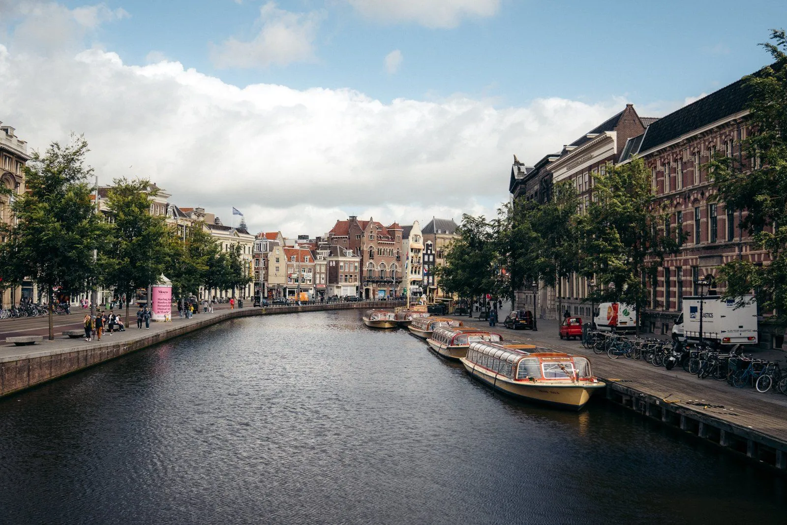Amsterdam spring itinerary: City highlights plus tulip field adventure