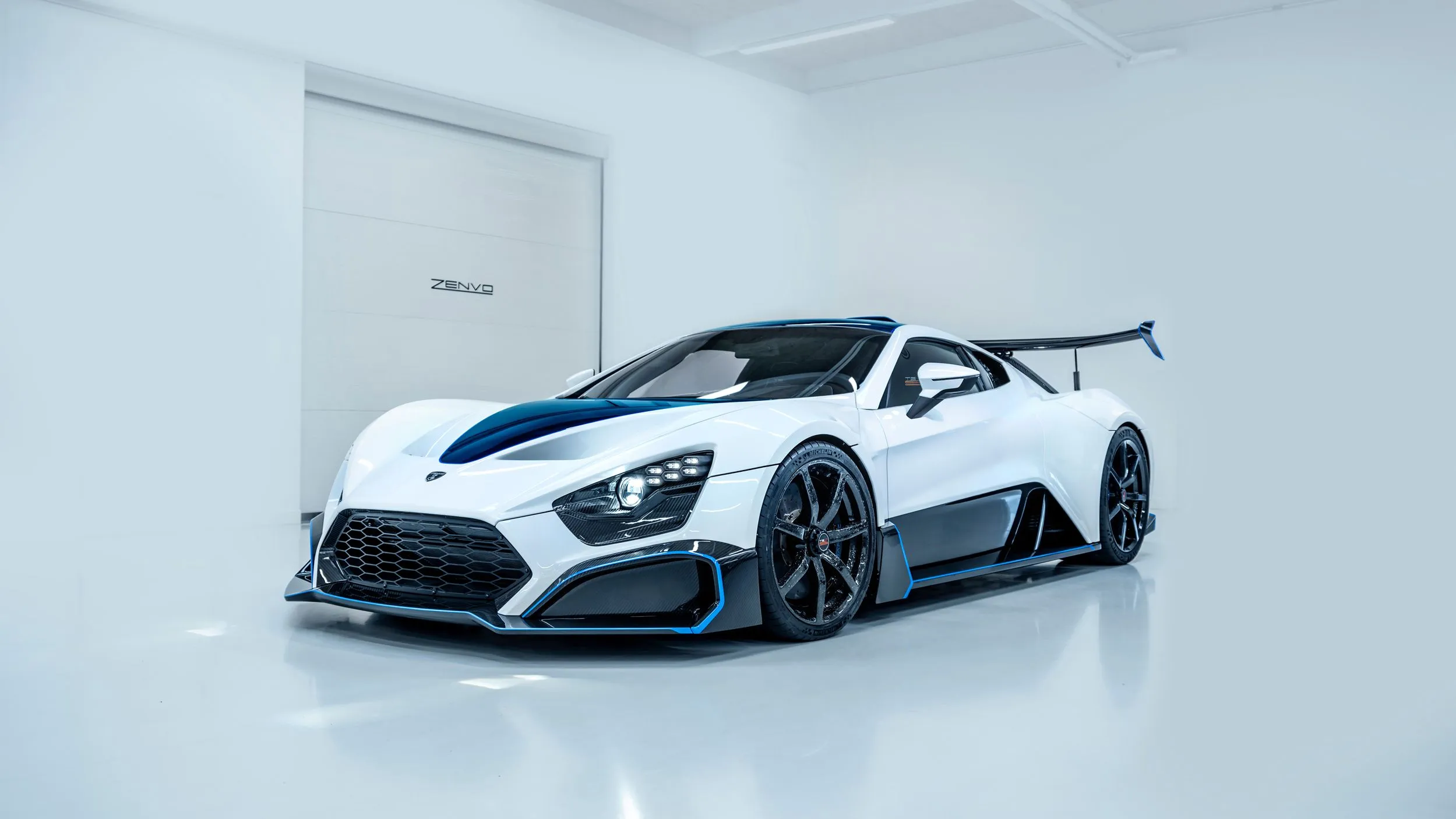 Free Zenvo Tsr S 4K Wallpaper & Desktop HD Background for PC