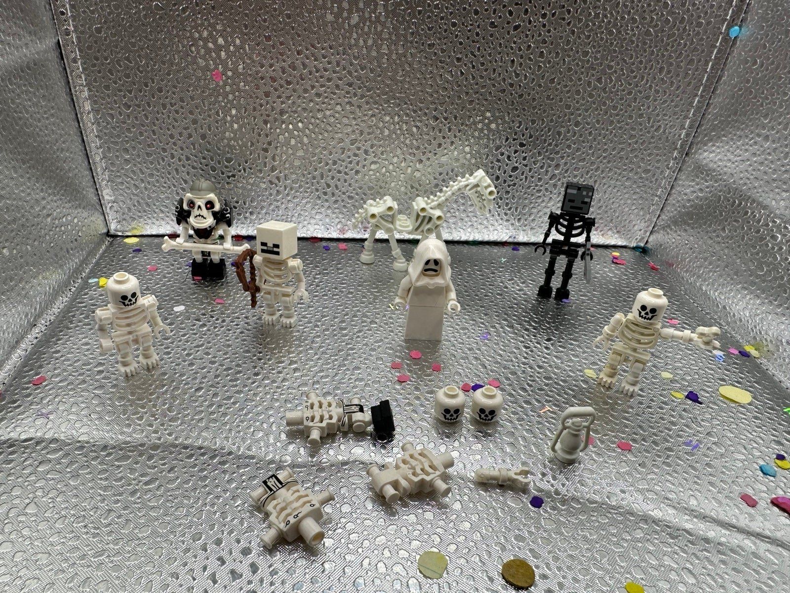 Lego skeleton mini figures lot