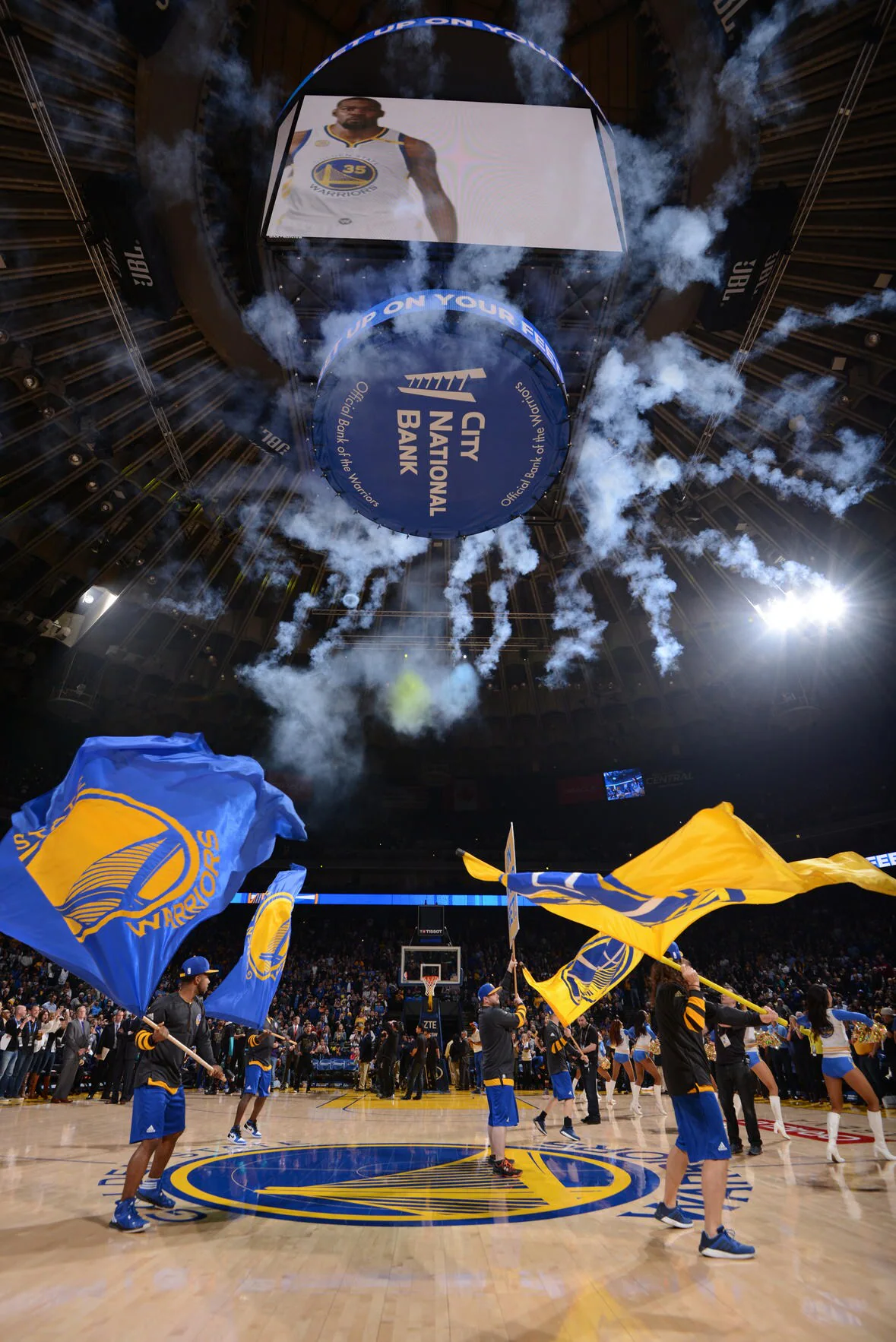 Photos: Warriors Vs. Hornets 1 17. Golden State Warriors